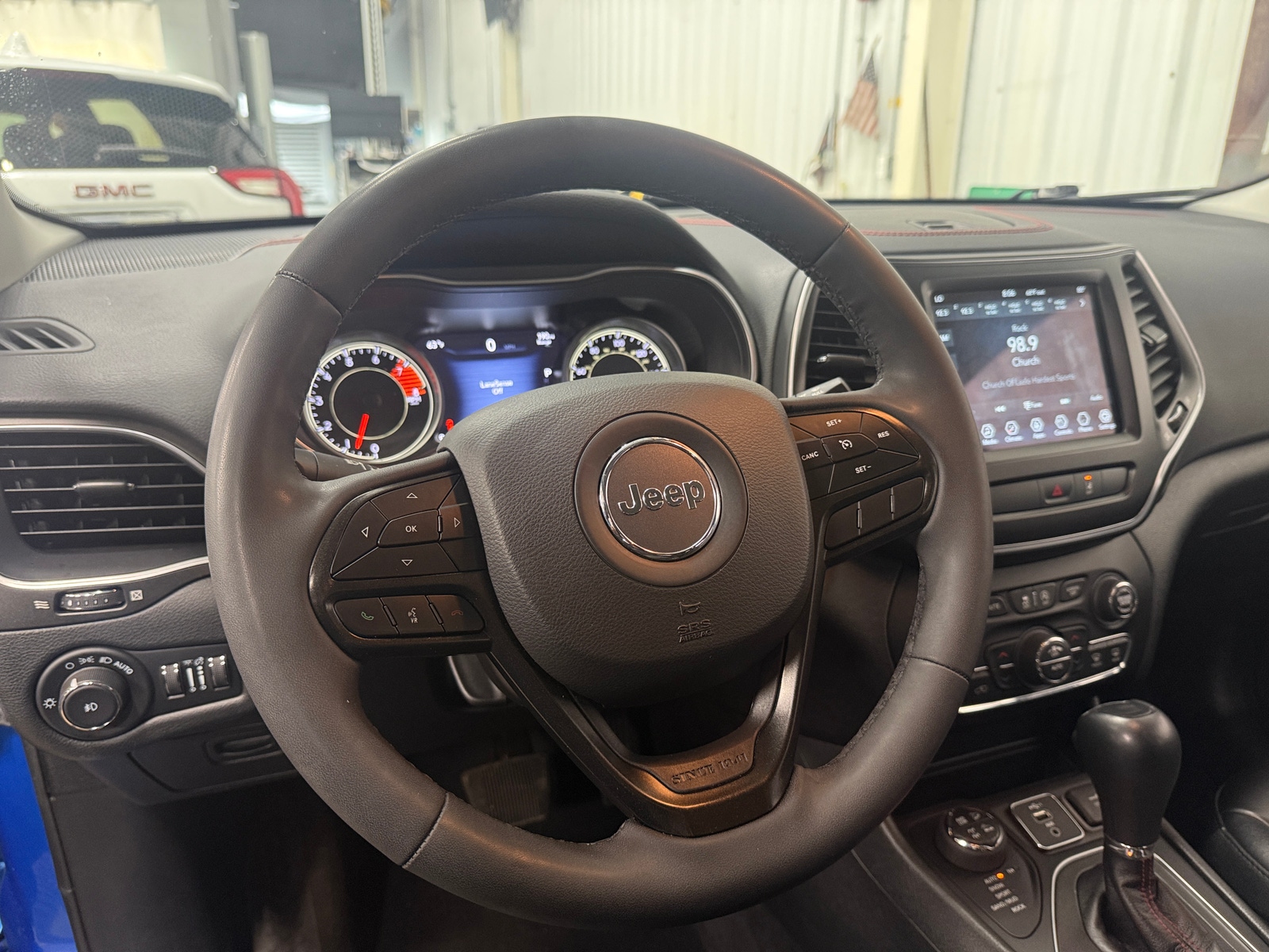 Thumbnail: 2022 Jeep Cherokee - 5