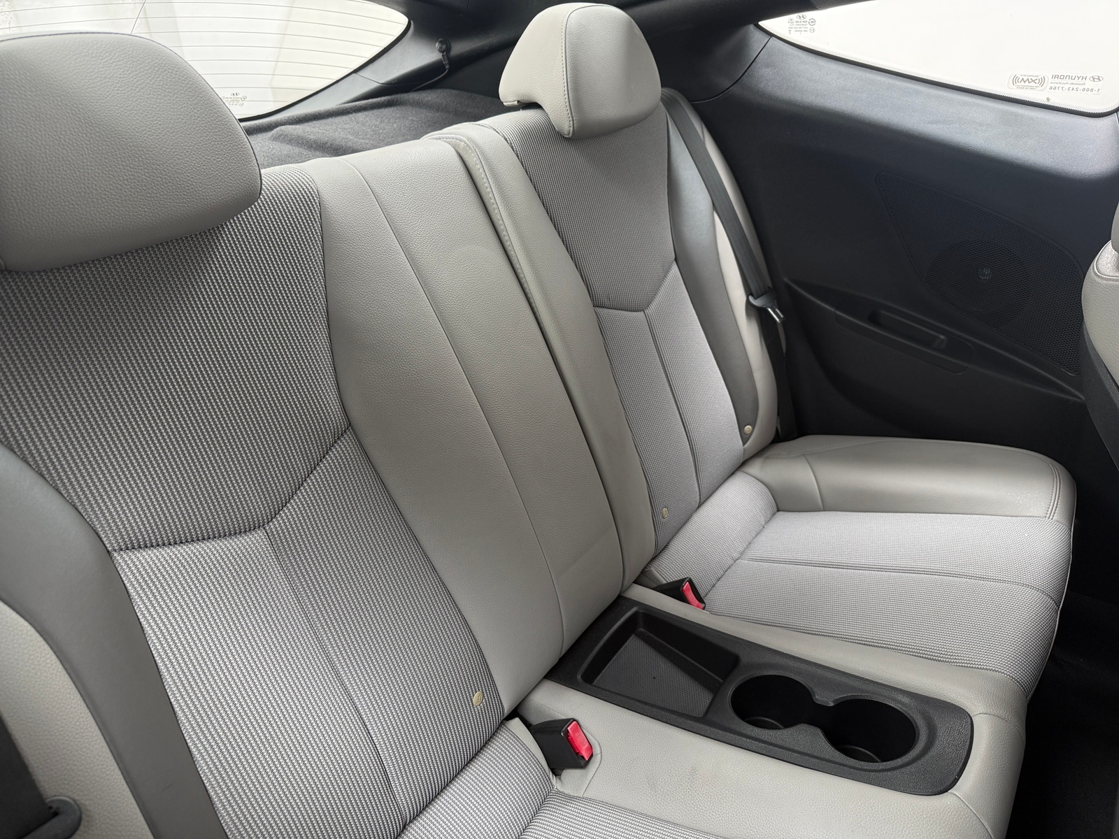 Thumbnail: 2012 Hyundai Veloster - 6