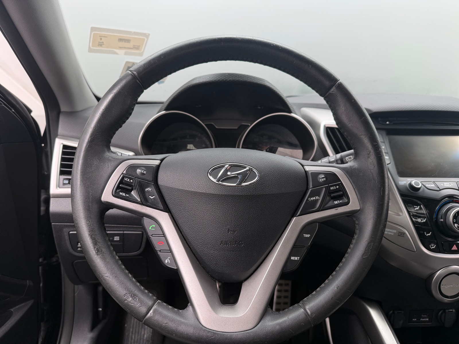 Thumbnail: 2012 Hyundai Veloster - 5