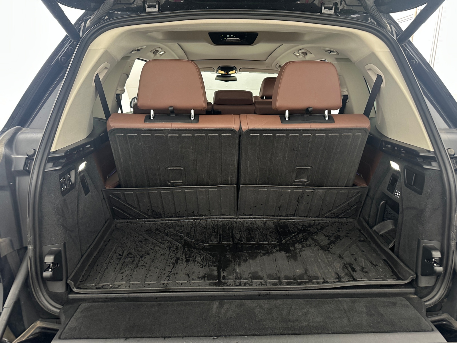 Thumbnail: 2021 BMW X7 - 6