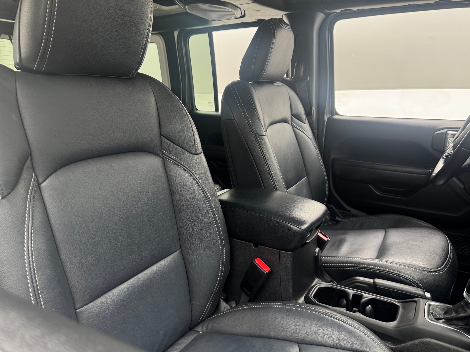 Thumbnail: 2022 Jeep Wrangler - 2