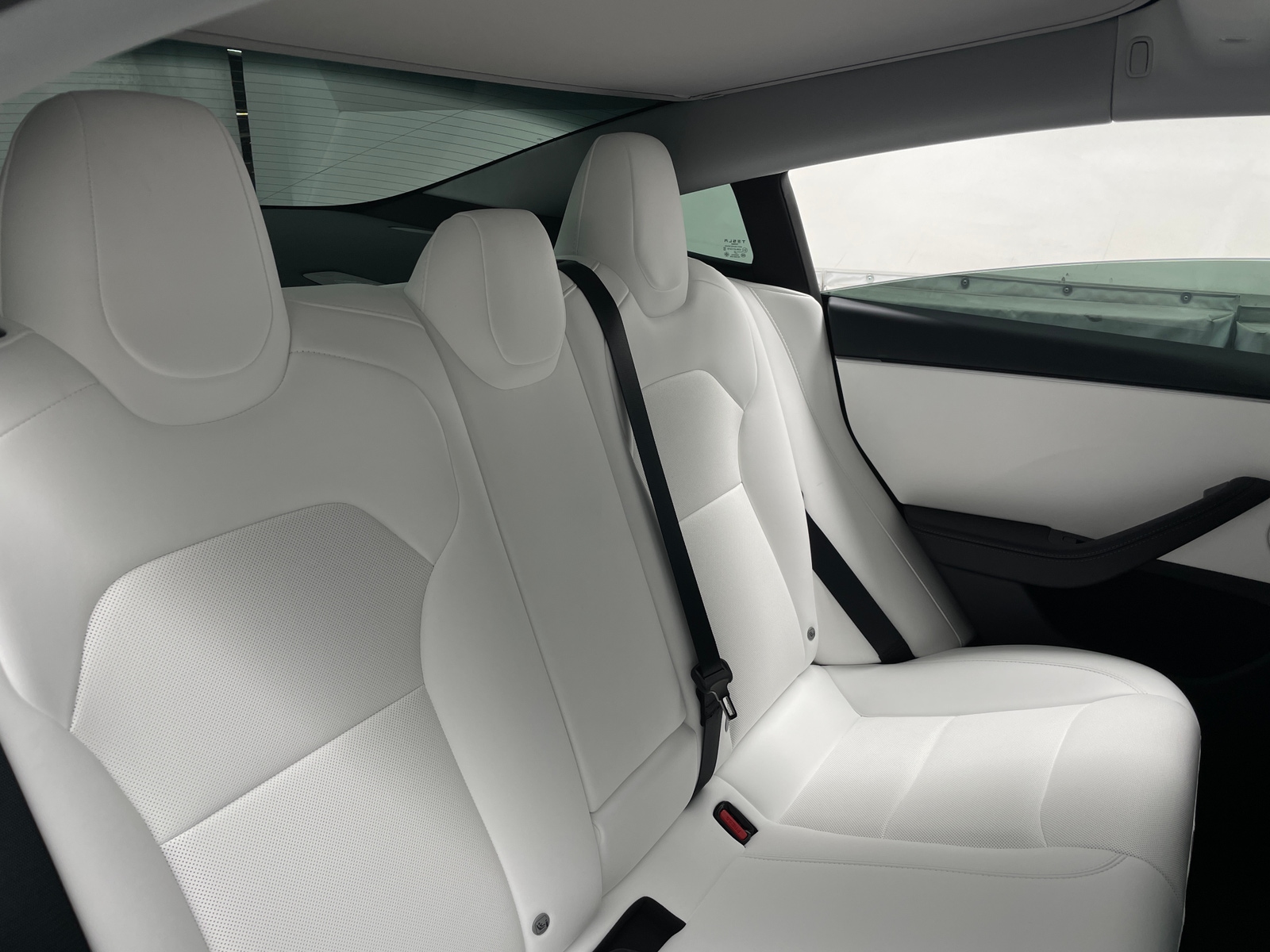 Thumbnail: 2025 Tesla Model 3 - 5