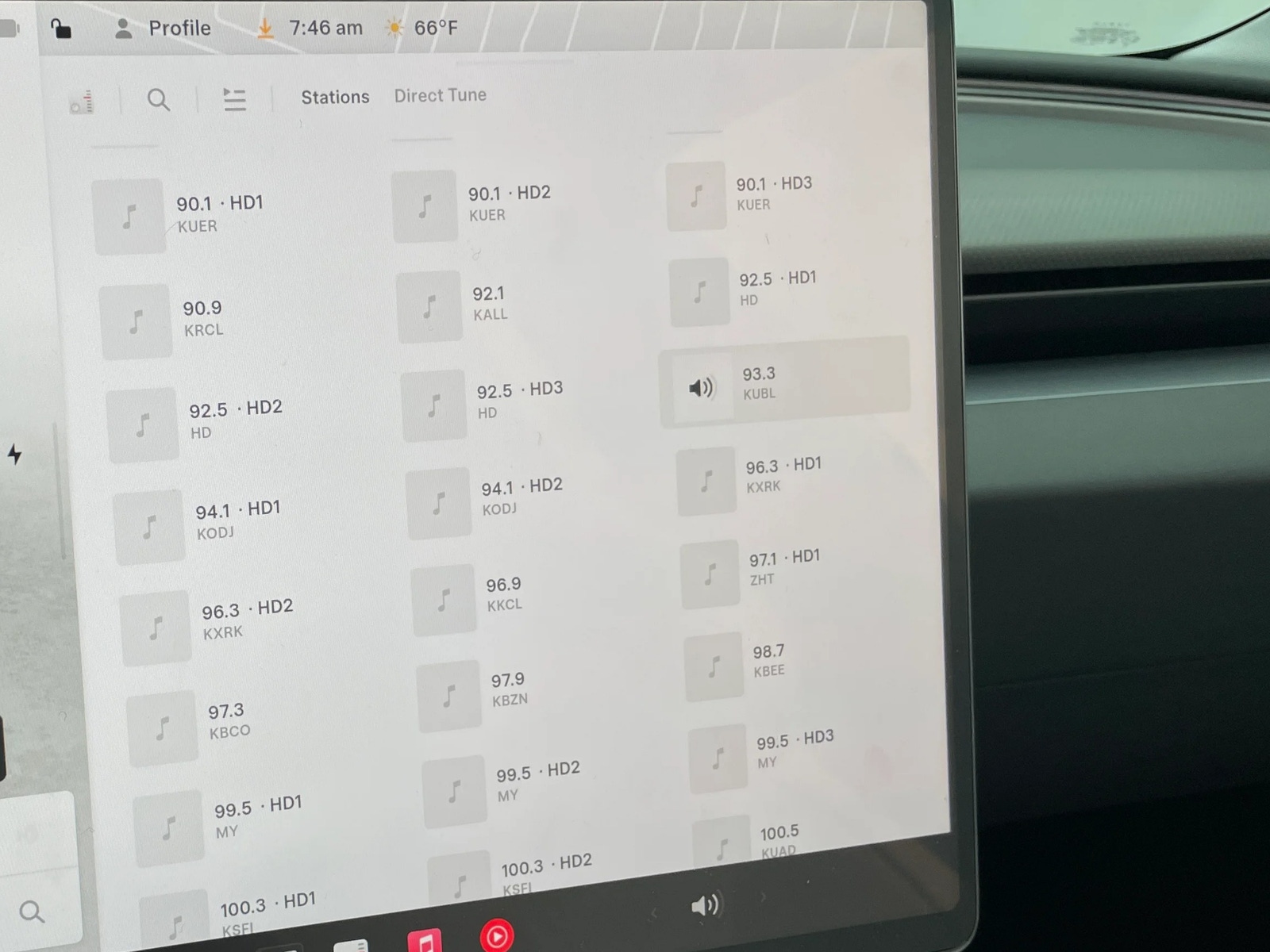 Thumbnail: 2025 Tesla Model 3 - 3
