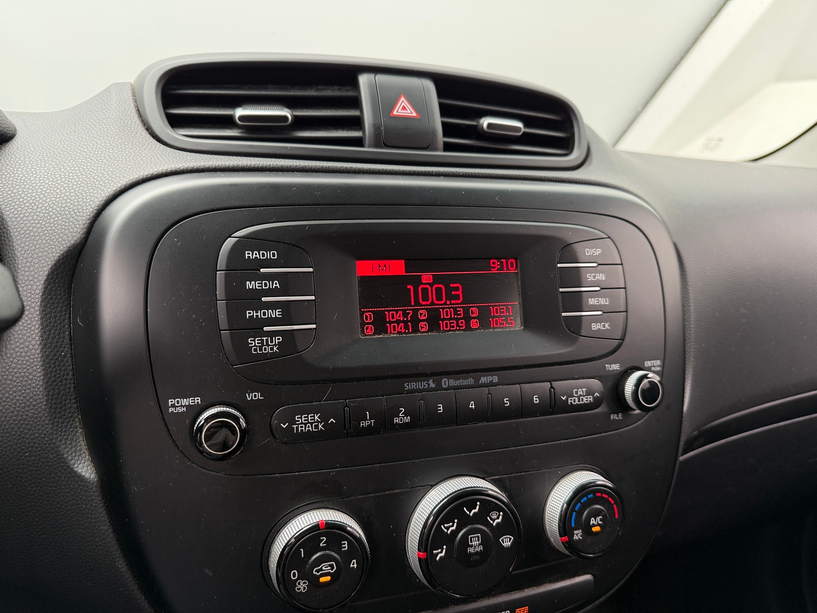 Thumbnail: 2015 Kia Soul - 4