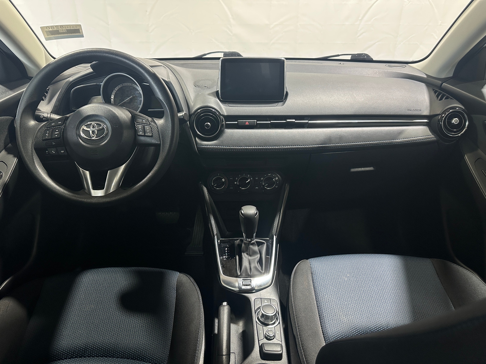 Thumbnail: 2018 Toyota Yaris iA - 3