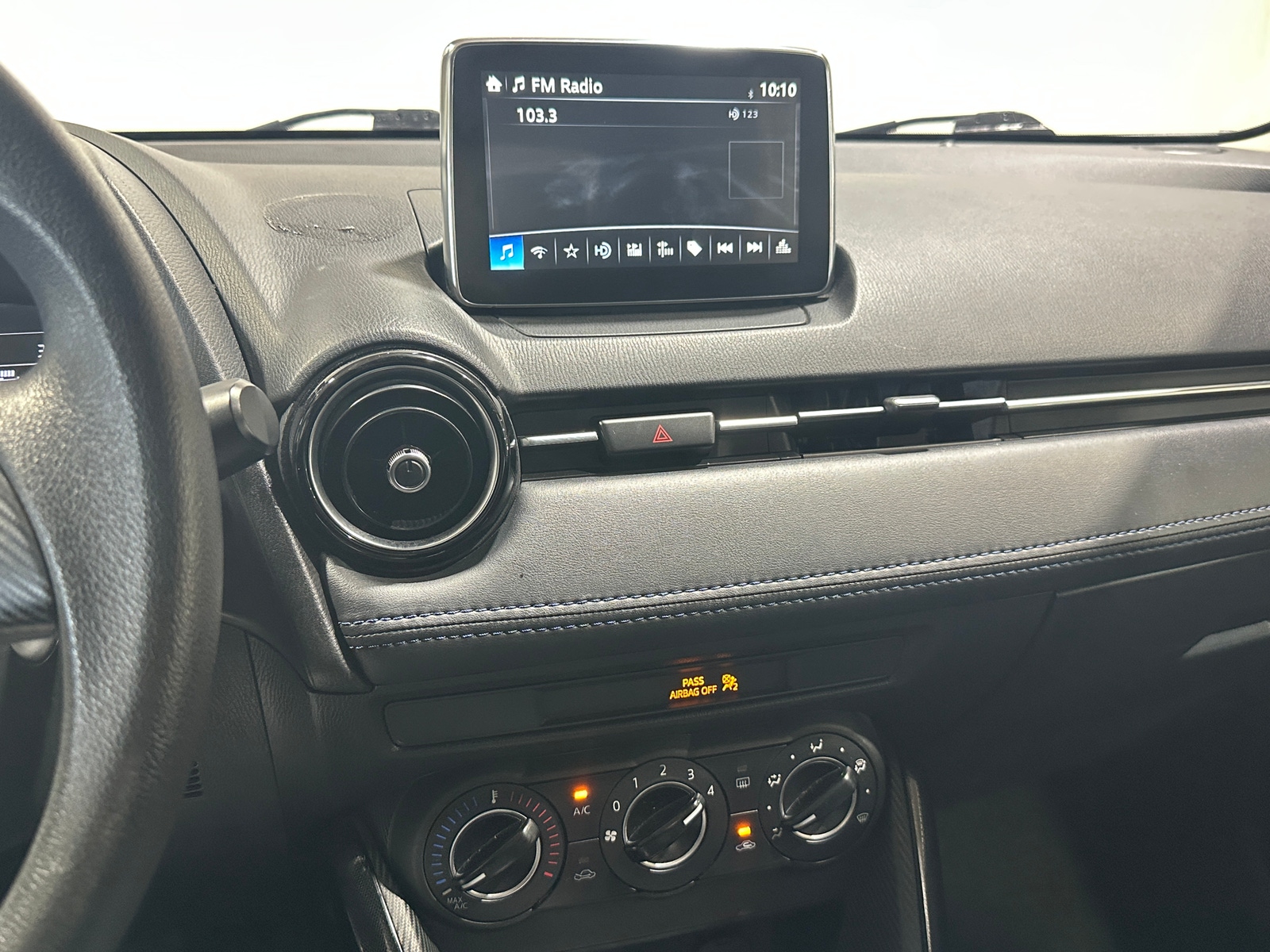 Thumbnail: 2018 Toyota Yaris iA - 4