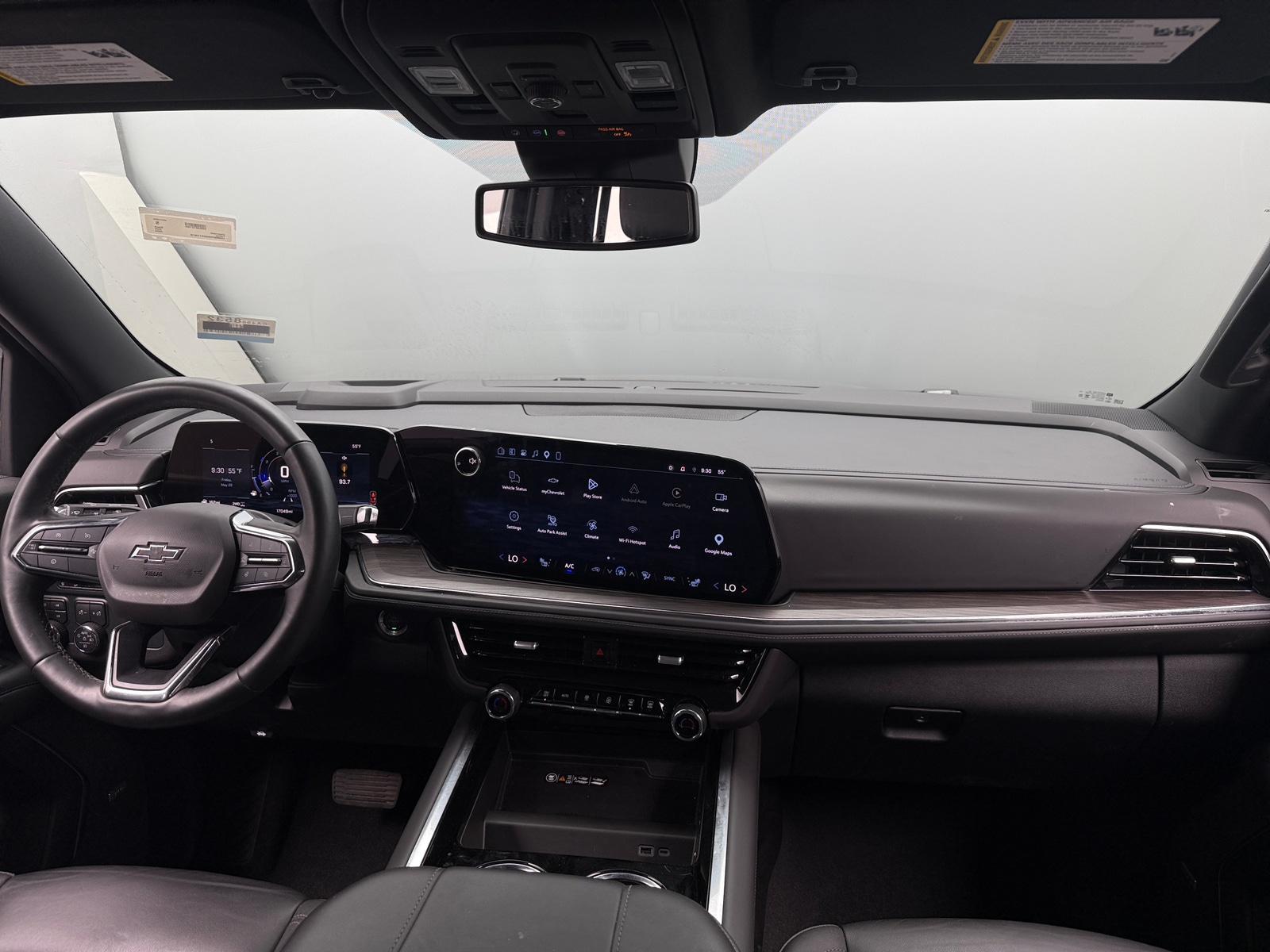 Thumbnail: 2025 Chevrolet Tahoe - 2