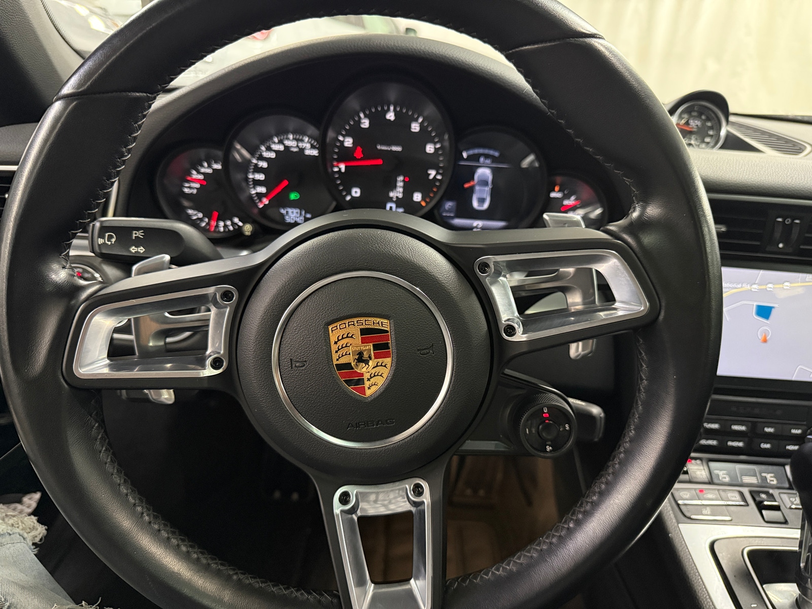 Thumbnail: 2018 Porsche 911 - 3