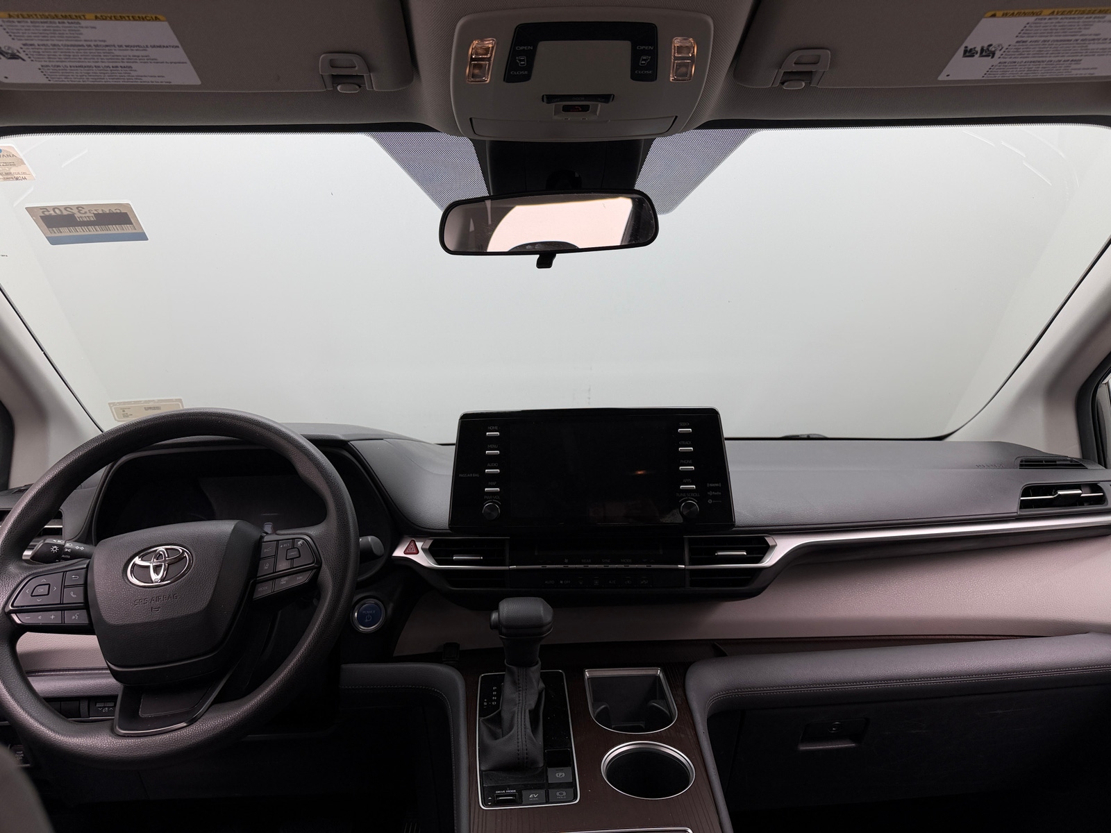 Thumbnail: 2023 Toyota Sienna - 3