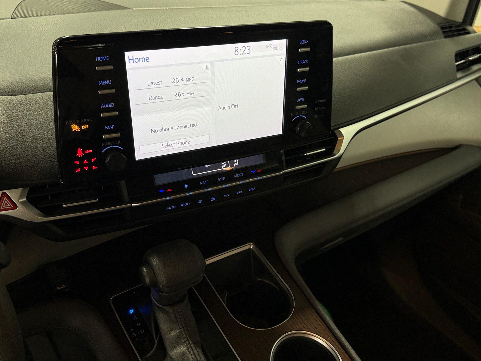 Thumbnail: 2023 Toyota Sienna - 4