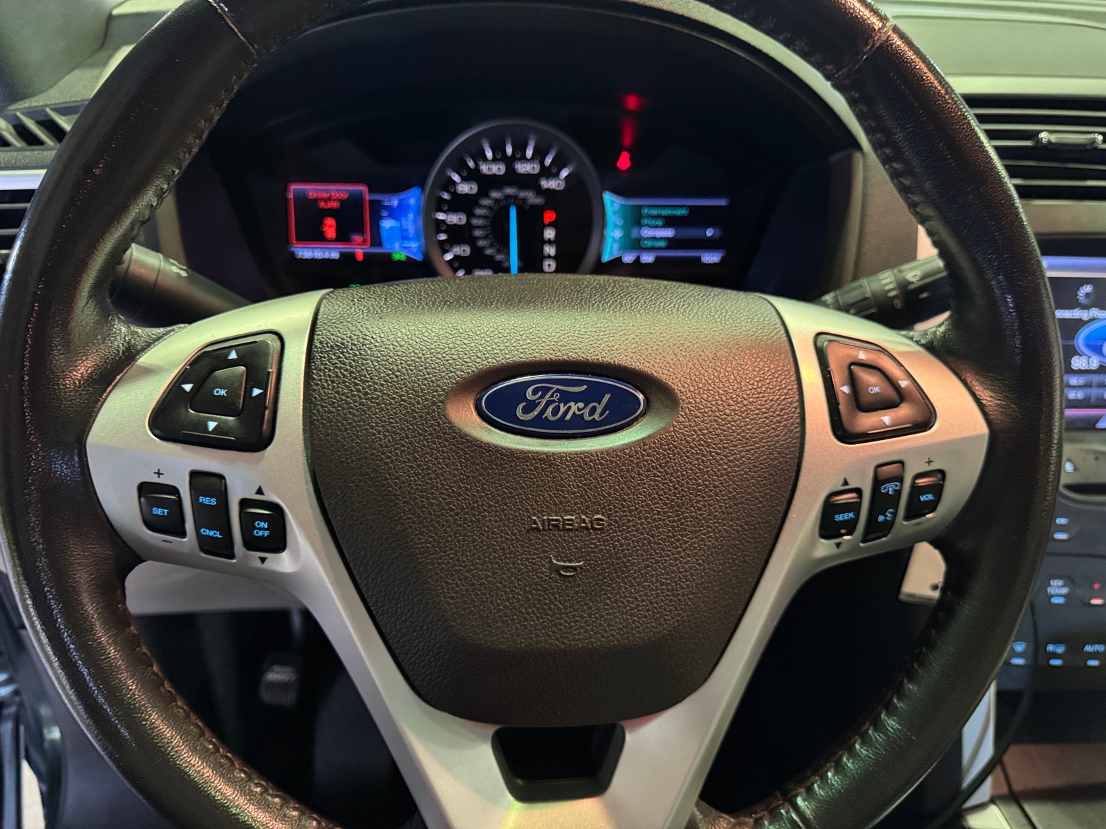 Thumbnail: 2013 Ford Explorer - 5