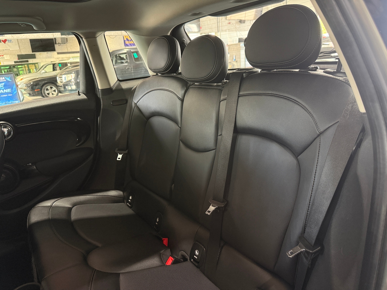 Thumbnail: 2019 MINI Cooper Hardtop - 5