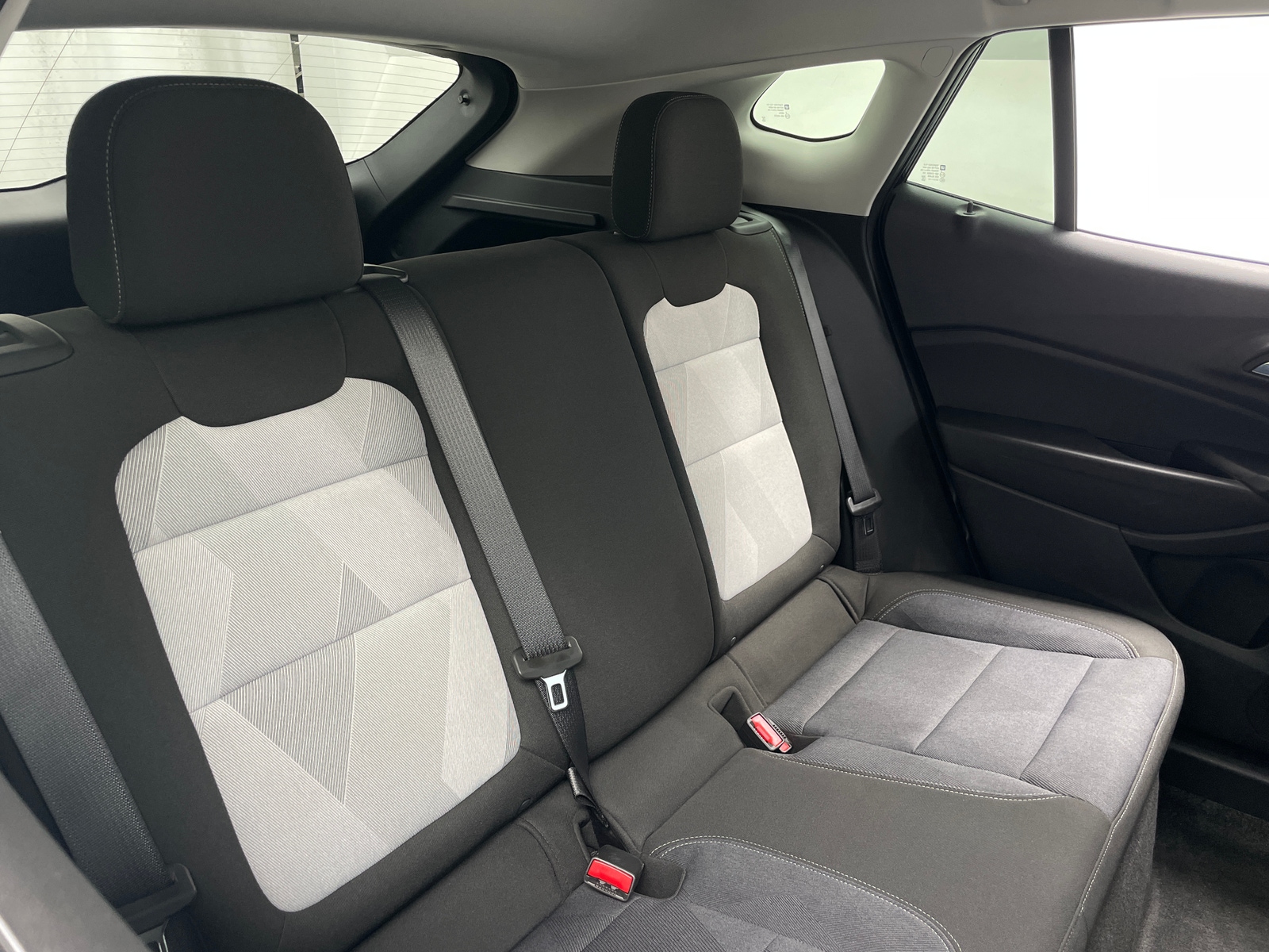 Thumbnail: 2024 Chevrolet Trax - 6