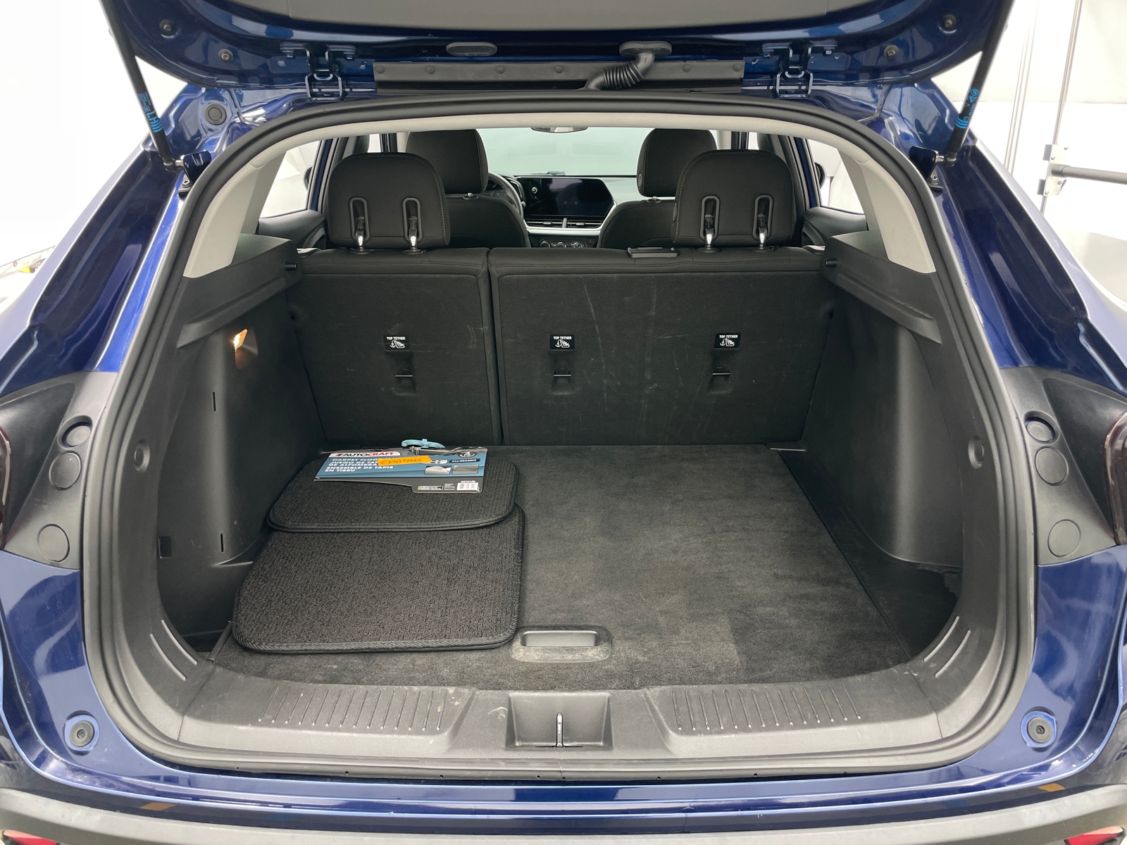 Thumbnail: 2024 Chevrolet Trax - 7