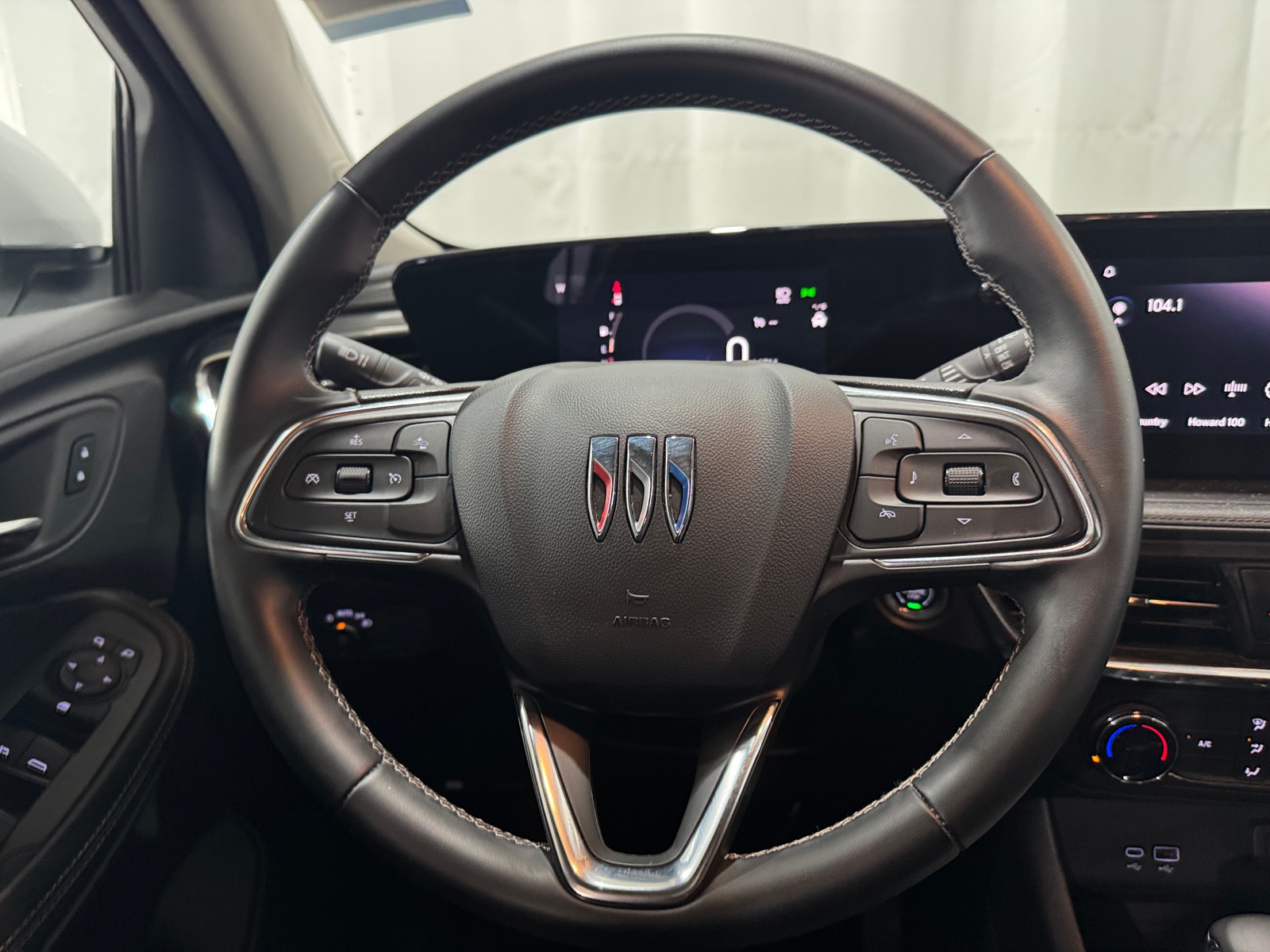 Thumbnail: 2025 Buick Encore GX - 4