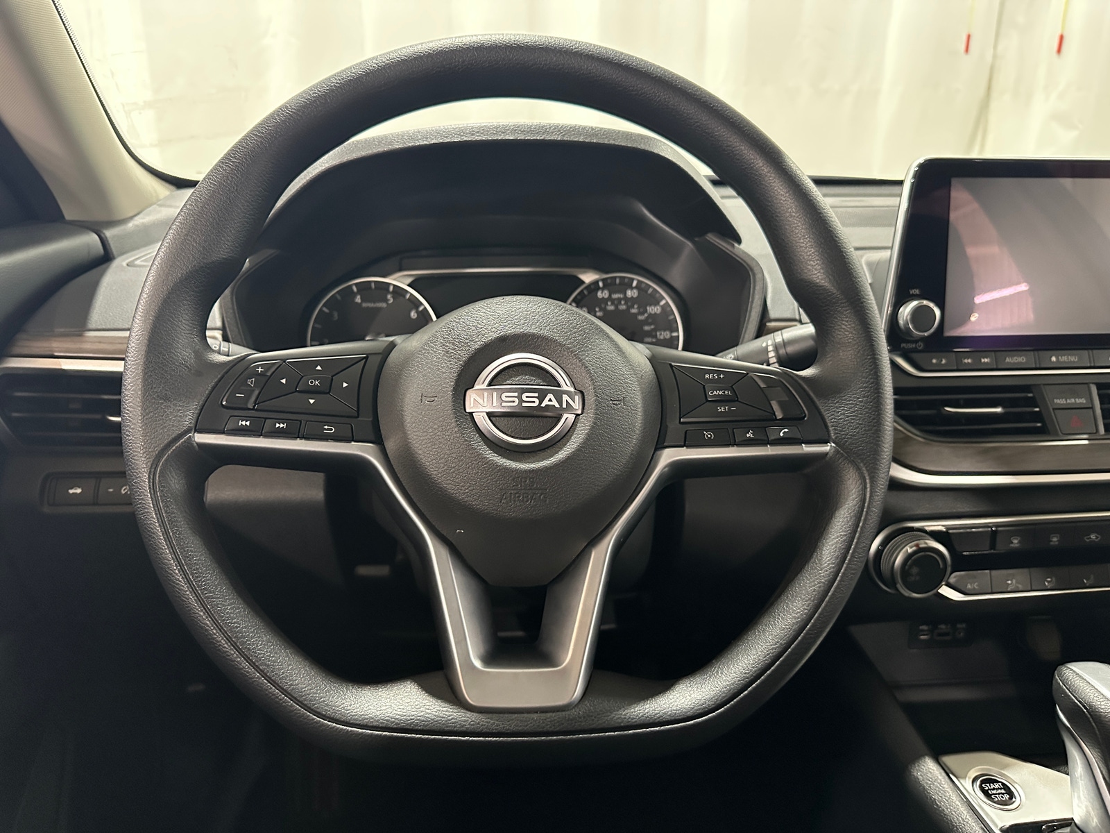 Thumbnail: 2025 Nissan Altima - 5