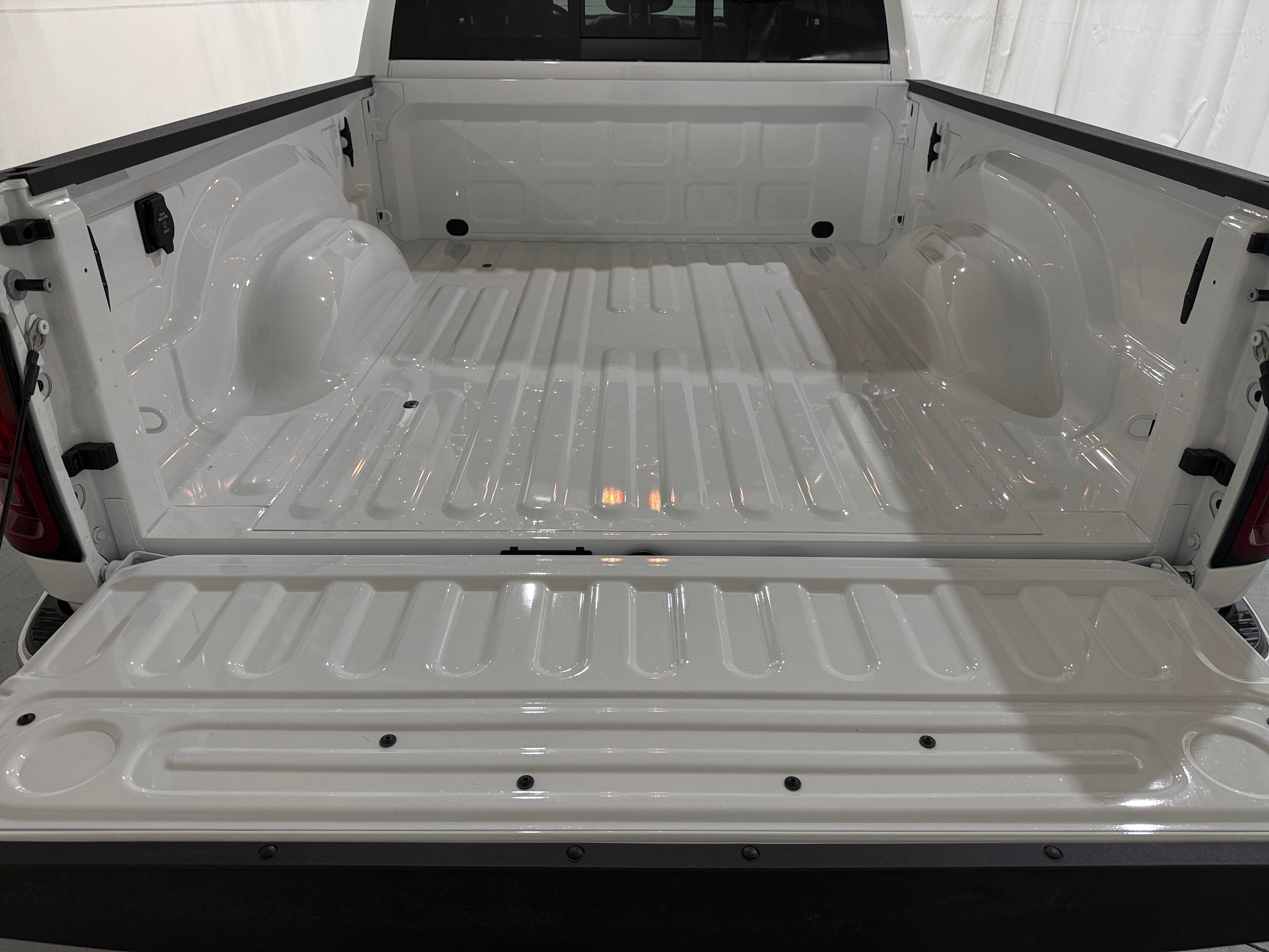 2026 RAM 2500 Tradesman - Photo 4