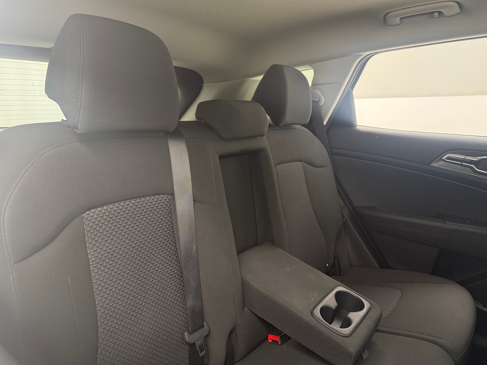 Thumbnail: 2025 Kia Sportage - 6