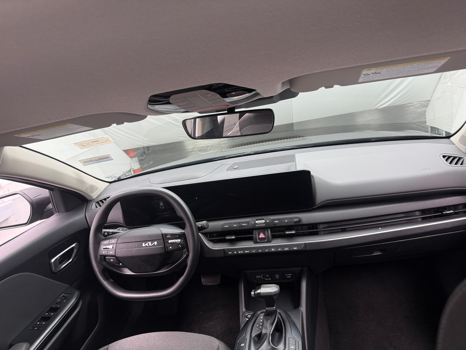 Thumbnail: 2025 Kia K4 - 3