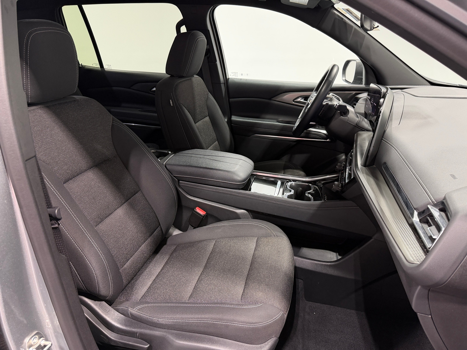 Thumbnail: 2024 Chevrolet Traverse - 2