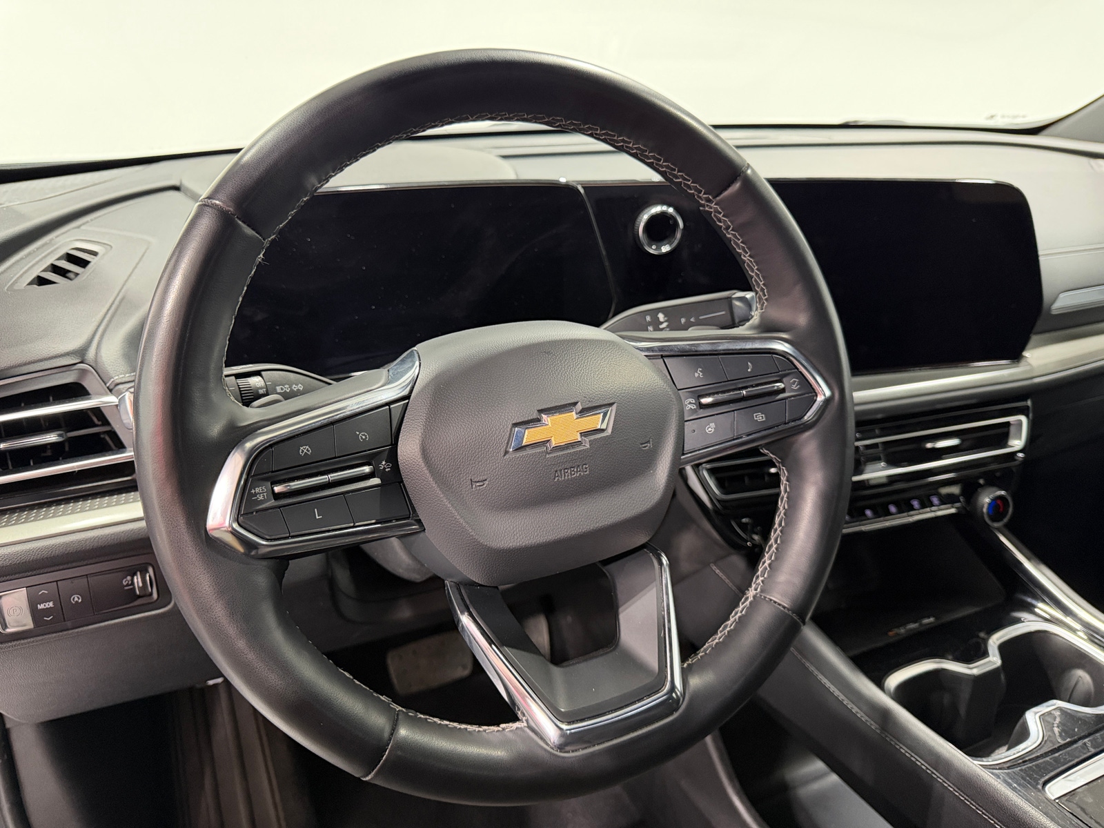 Thumbnail: 2024 Chevrolet Traverse - 5