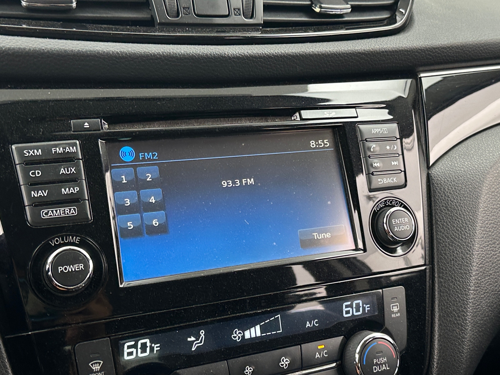 Thumbnail: 2018 Nissan Rogue Sport - 3