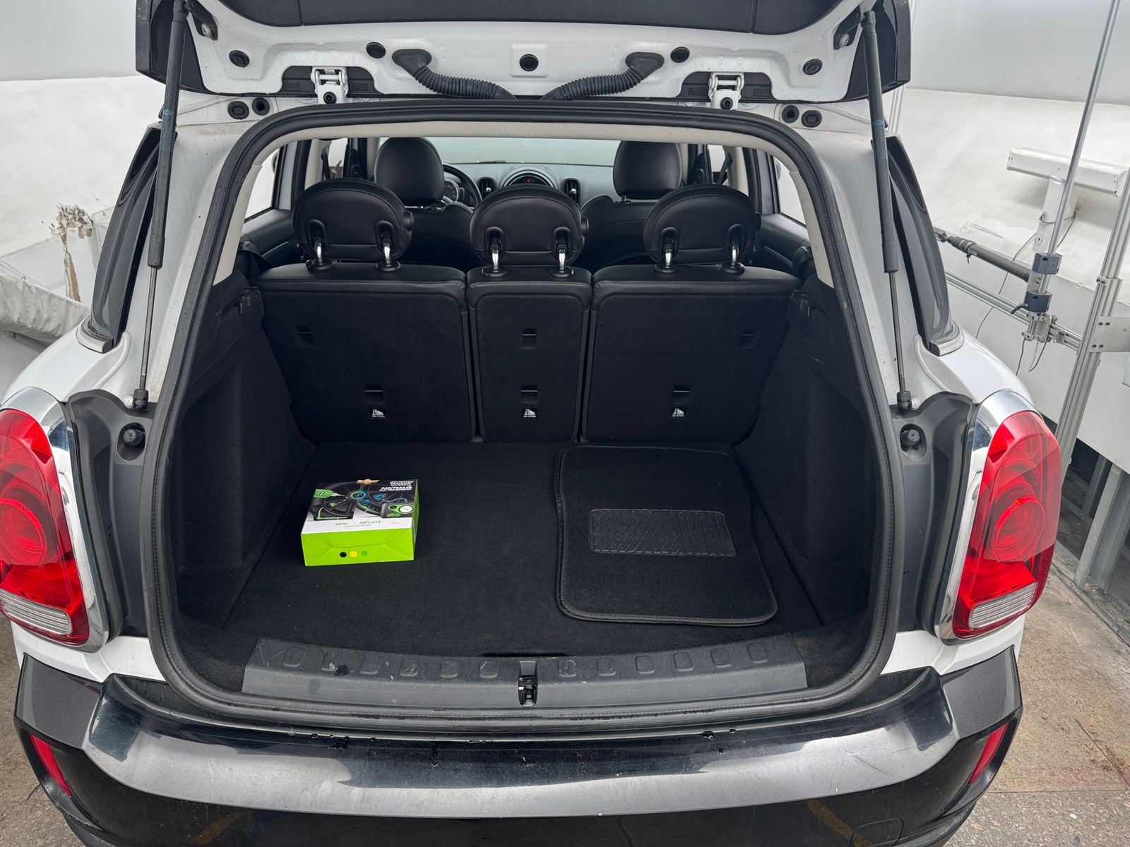 Thumbnail: 2017 MINI Cooper Countryman - 6
