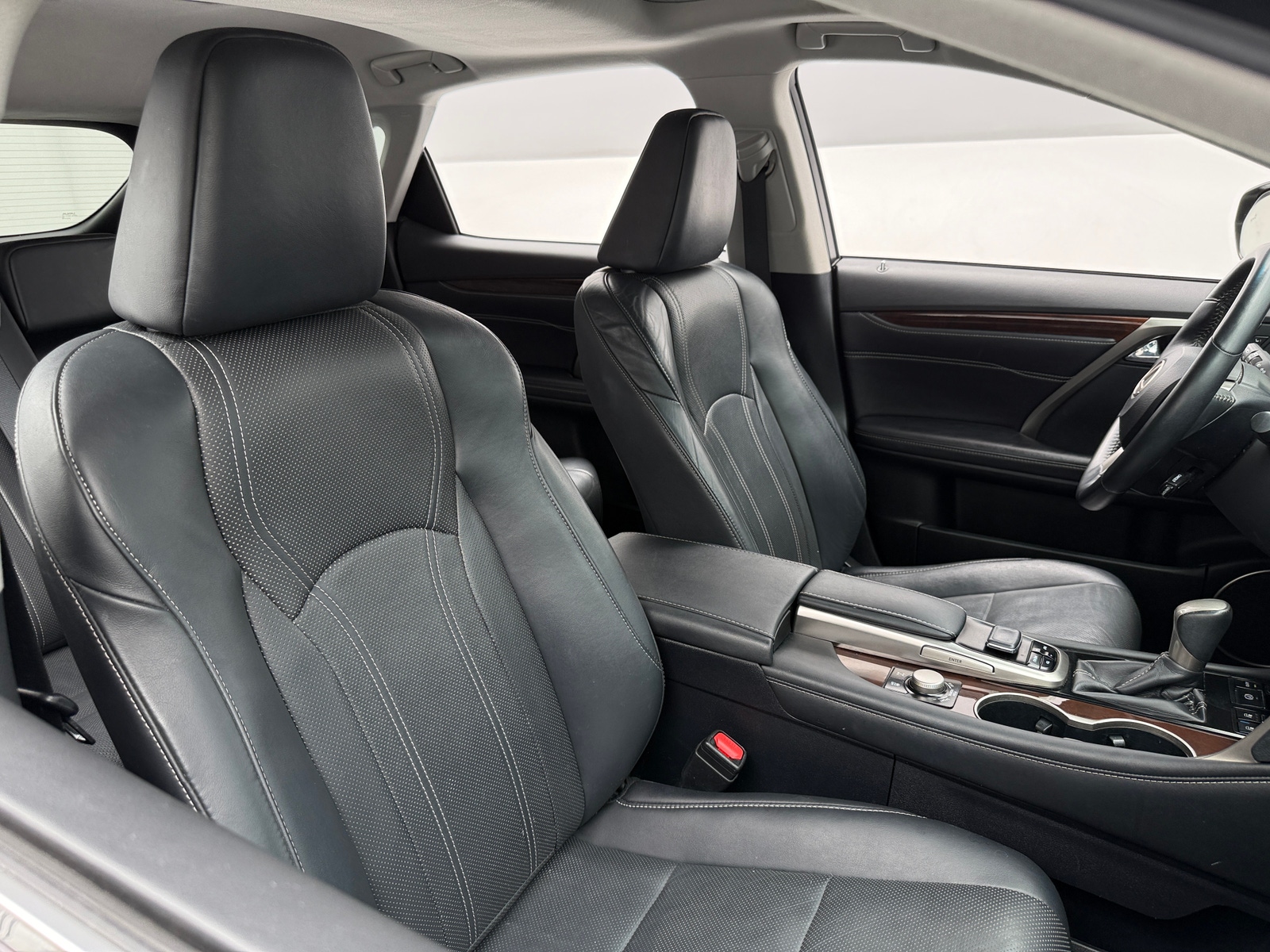 Thumbnail: 2016 Lexus RX - 2