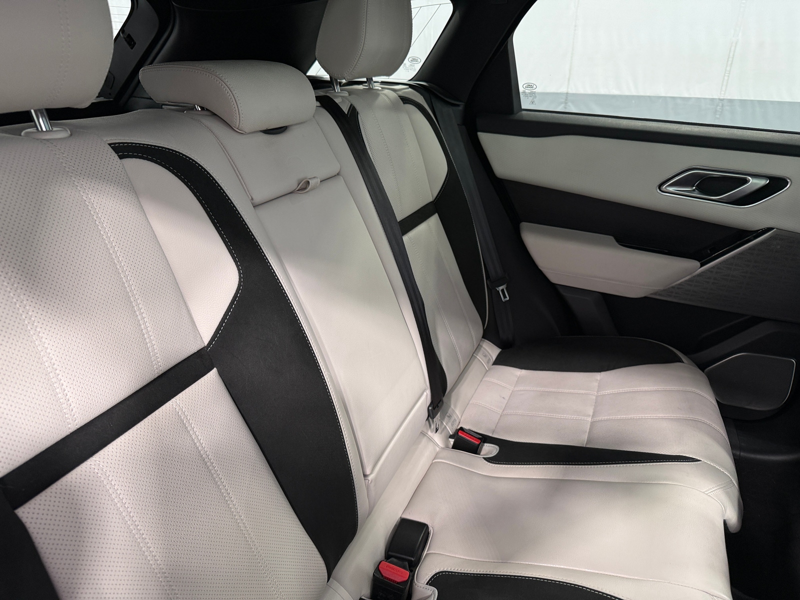 Thumbnail: 2020 Land Rover Range Rover Velar - 5