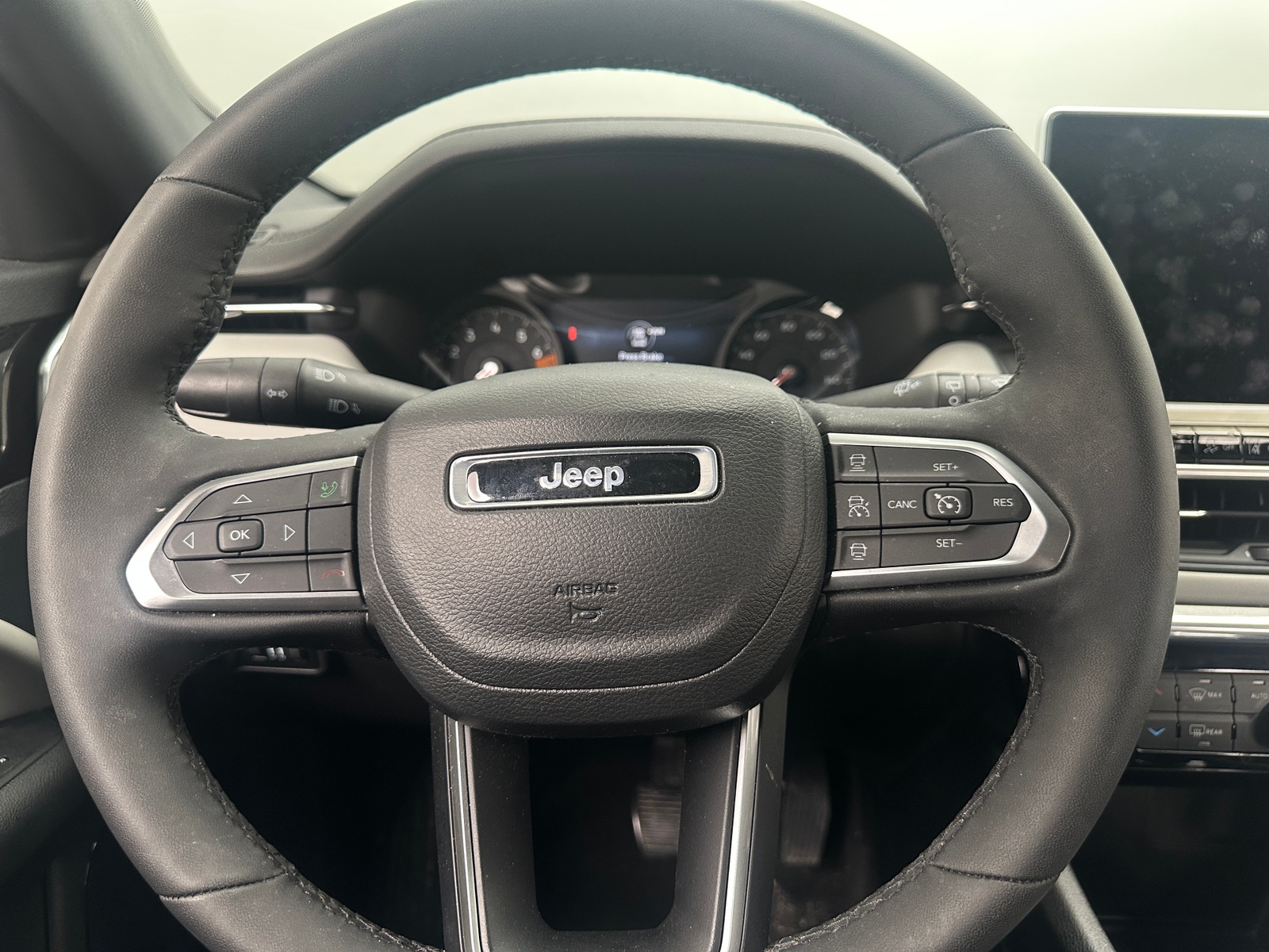 Thumbnail: 2023 Jeep Compass - 4