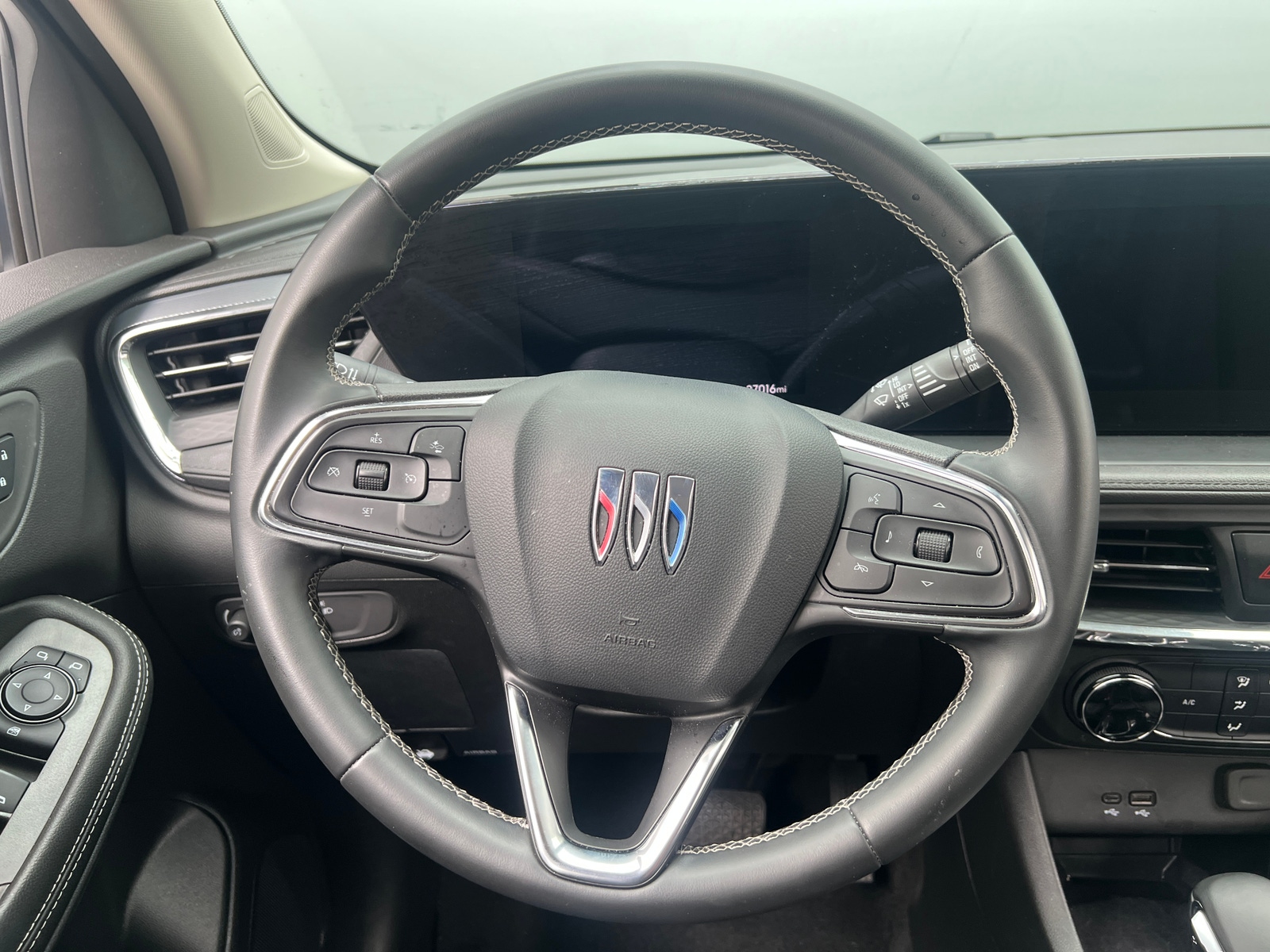 Thumbnail: 2025 Buick Encore GX - 4