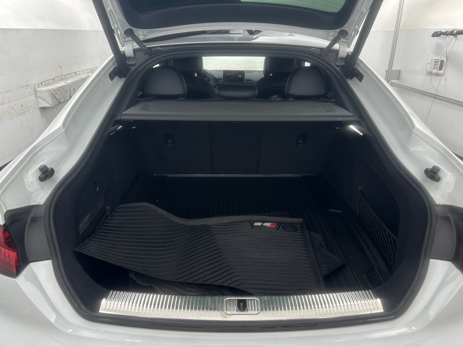 Thumbnail: 2019 Audi S5 - 6