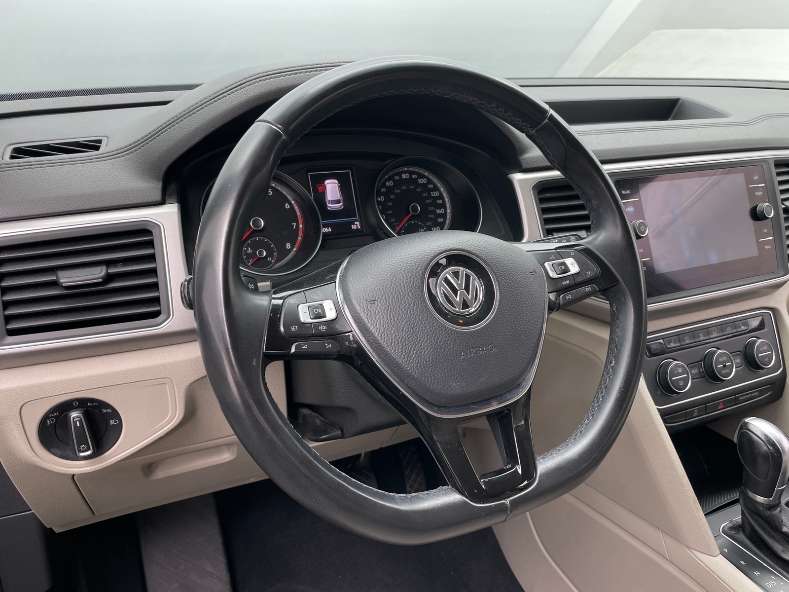Thumbnail: 2019 Volkswagen Atlas - 4