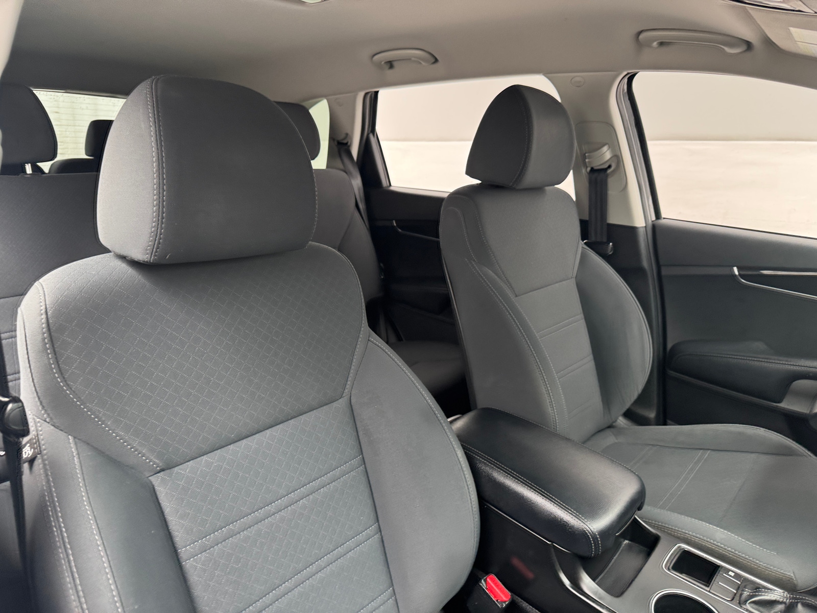 Thumbnail: 2019 Kia Sorento - 2