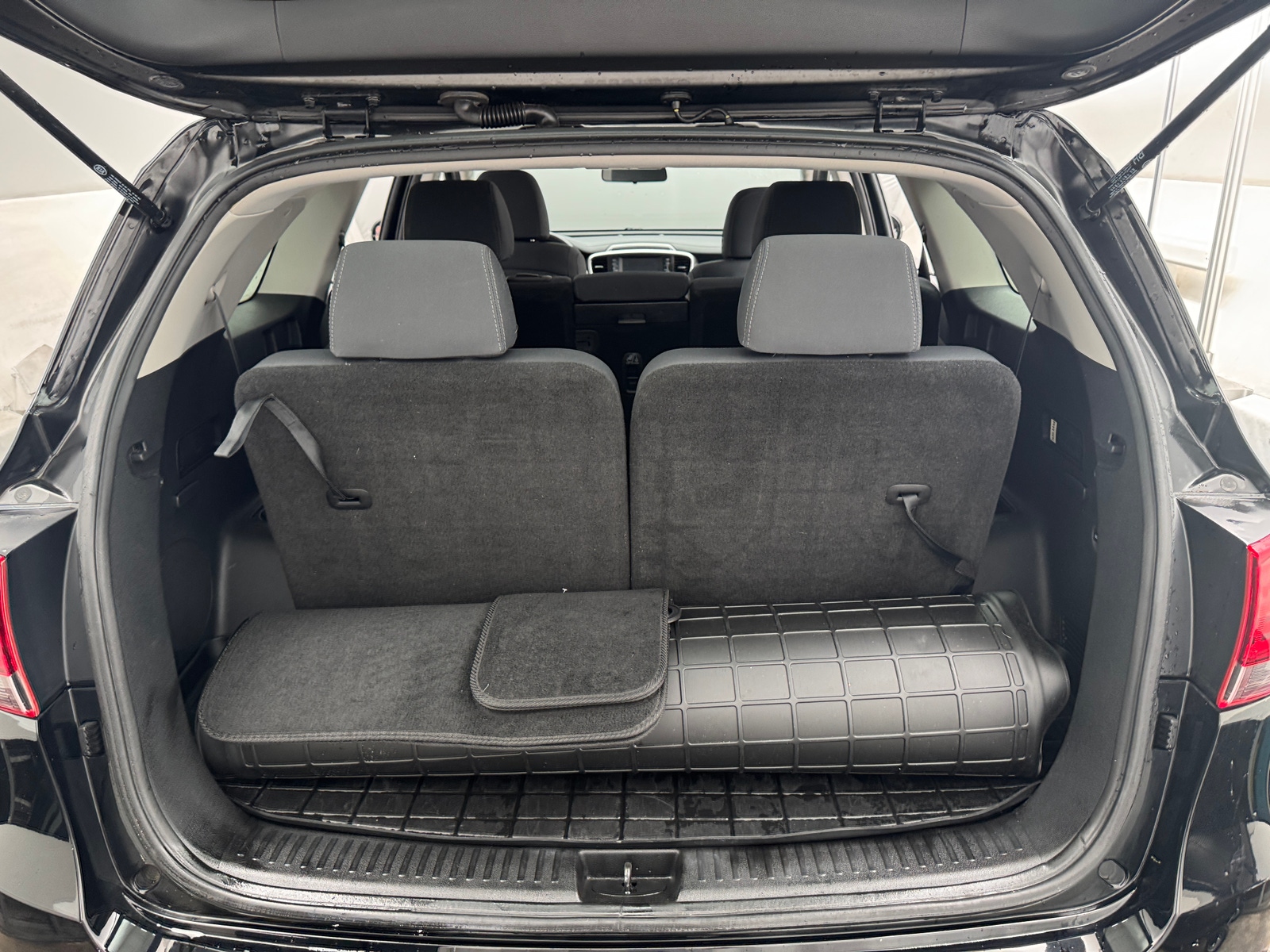 Thumbnail: 2019 Kia Sorento - 7
