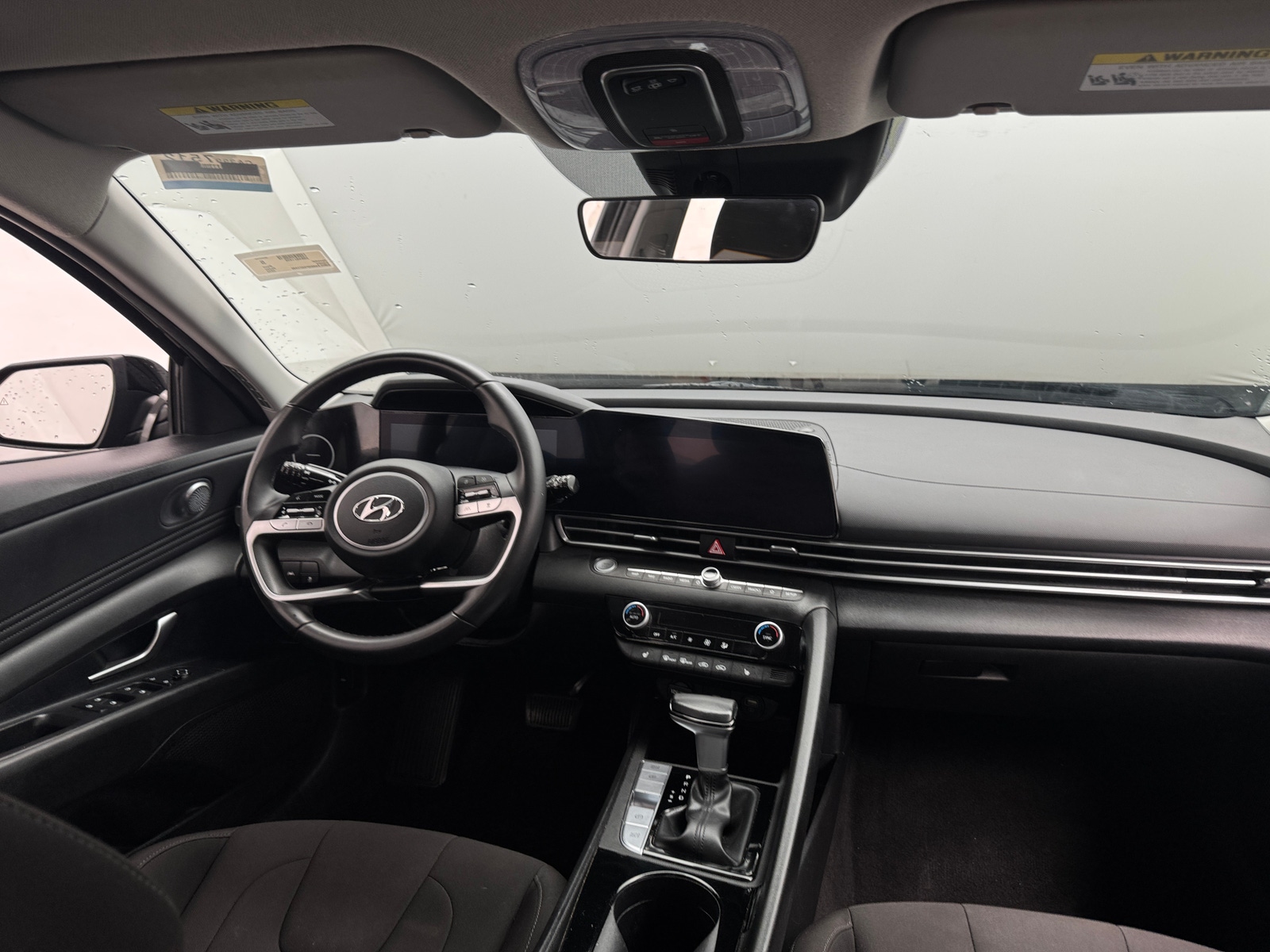 Thumbnail: 2023 Hyundai Elantra - 3