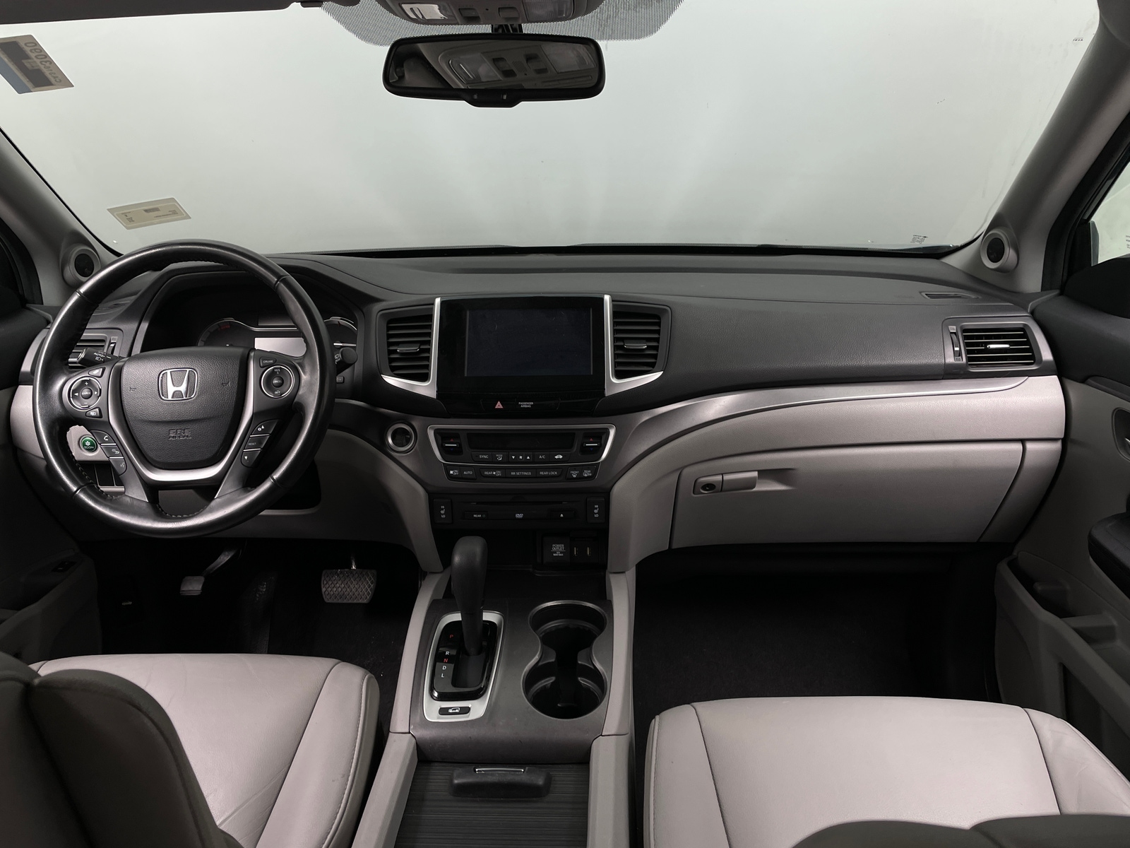 Thumbnail: 2016 Honda Pilot - 2