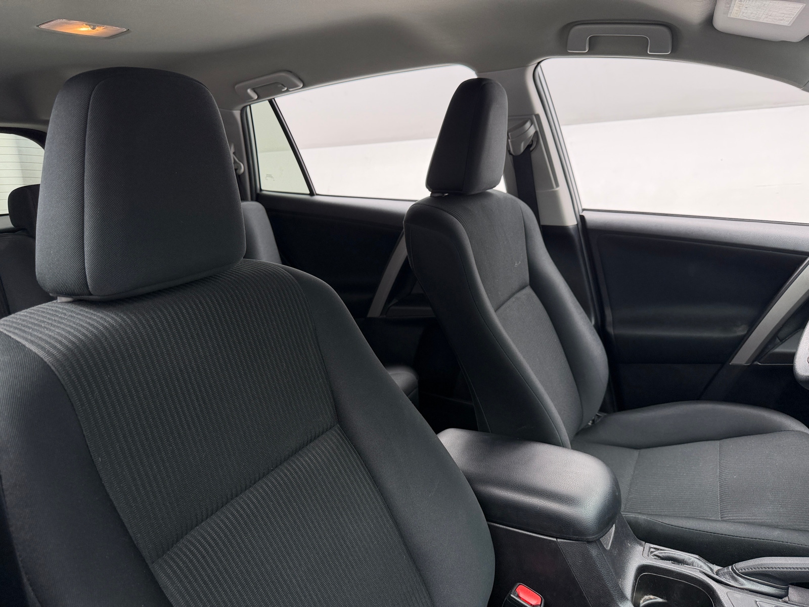 Thumbnail: 2016 Toyota RAV4 - 2