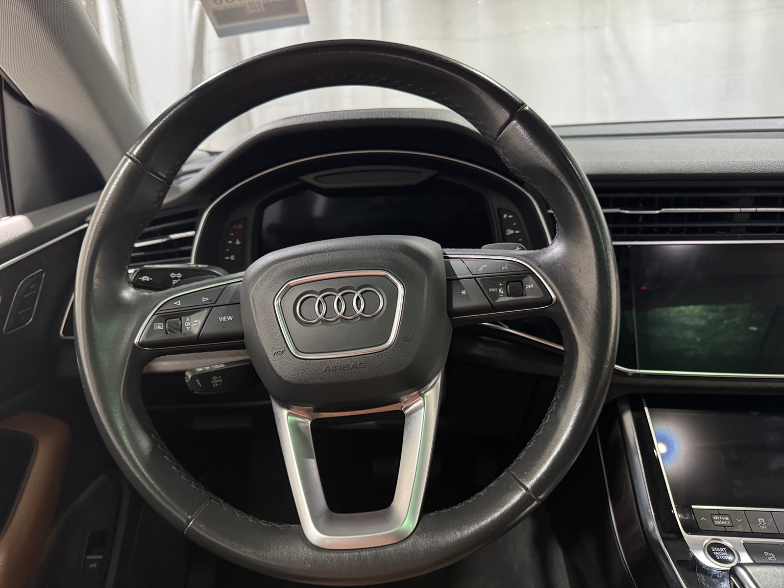 Thumbnail: 2021 Audi Q8 - 4