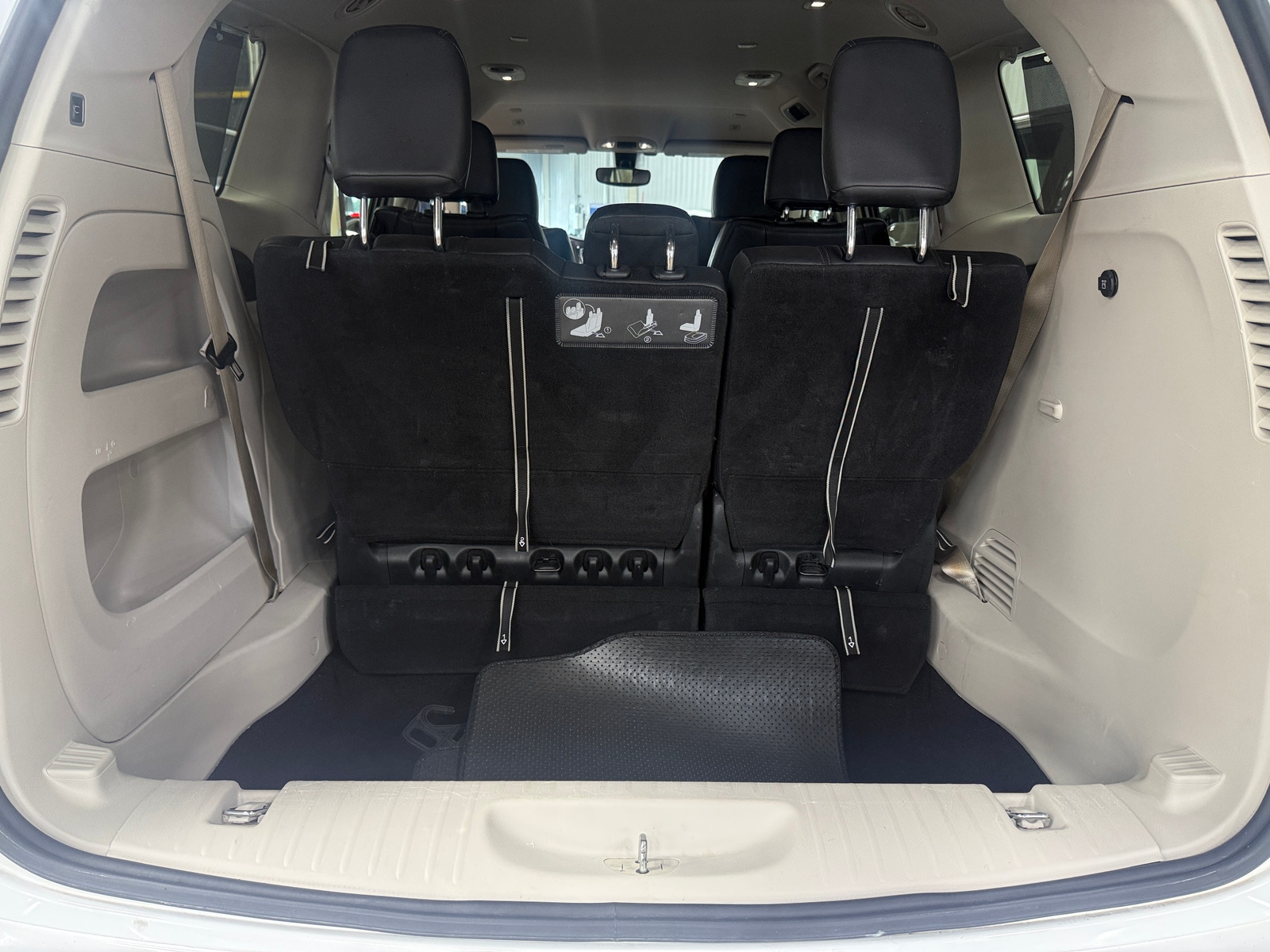 Thumbnail: 2019 Chrysler Pacifica - 6