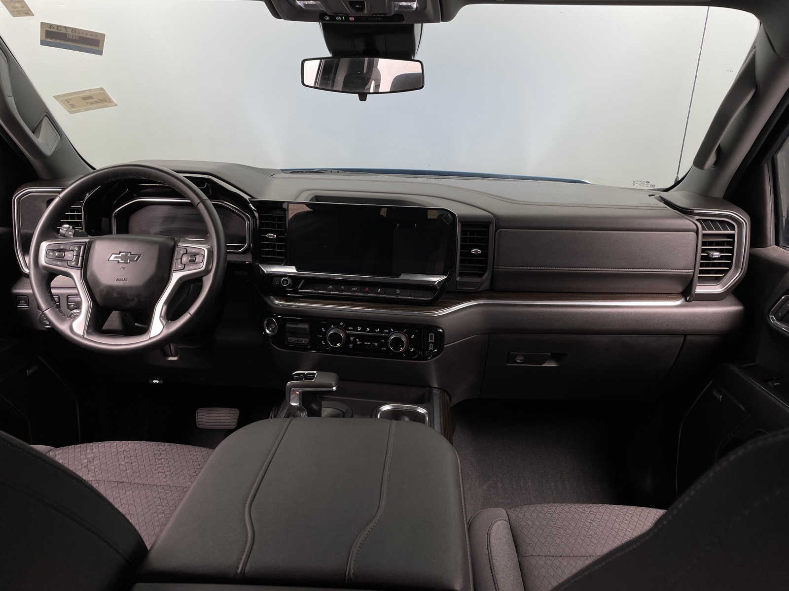 Thumbnail: 2024 Chevrolet Silverado 1500 - 3