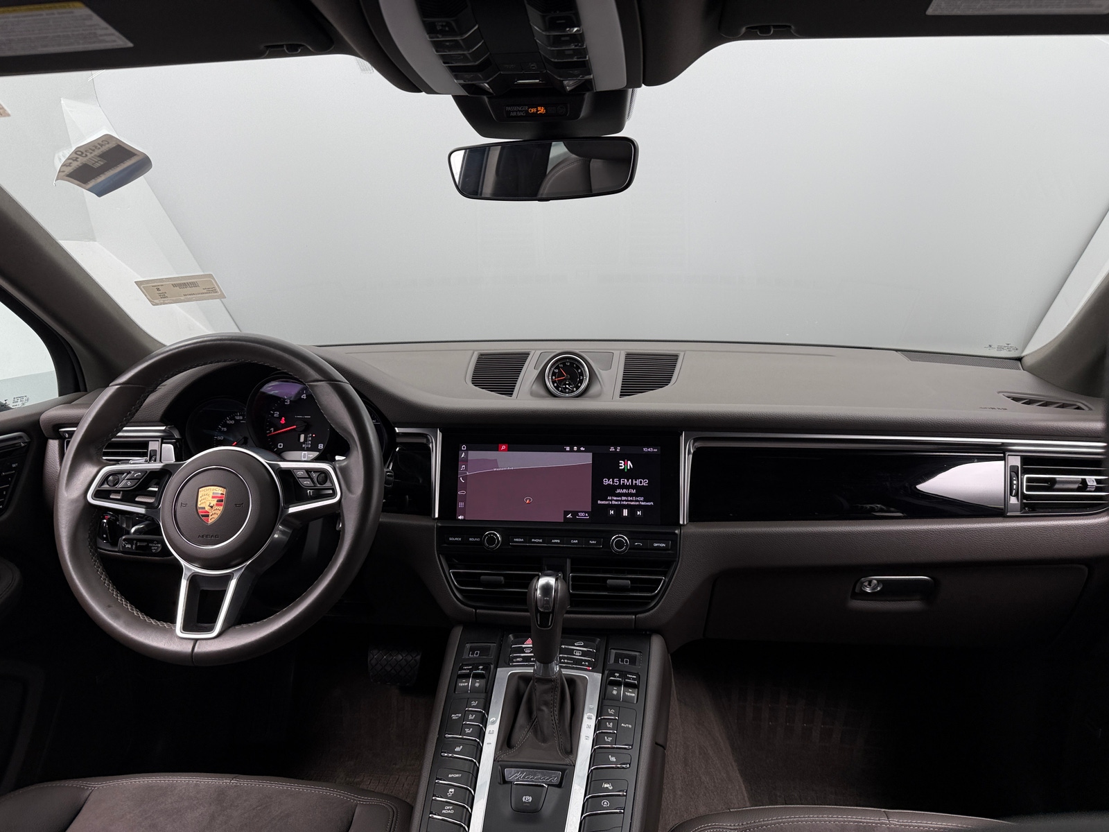 Thumbnail: 2020 Porsche Macan - 2