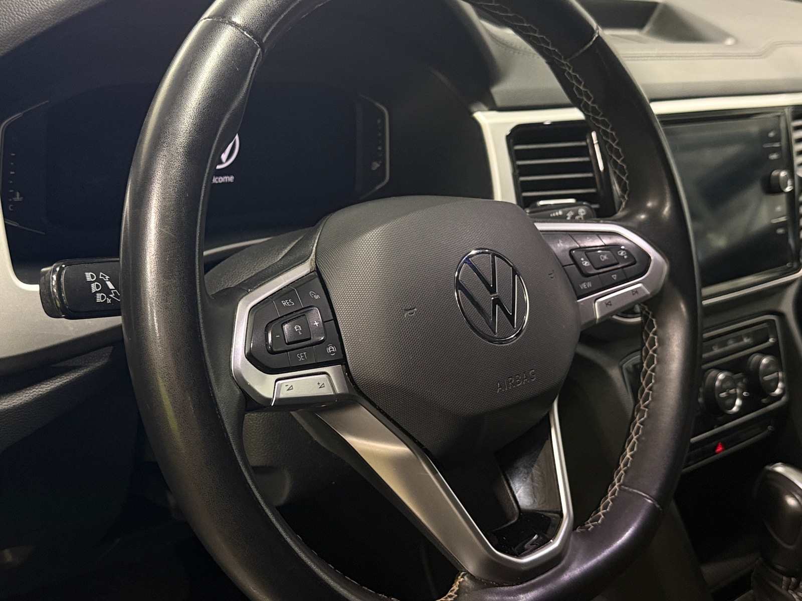 Thumbnail: 2022 Volkswagen Atlas - 4