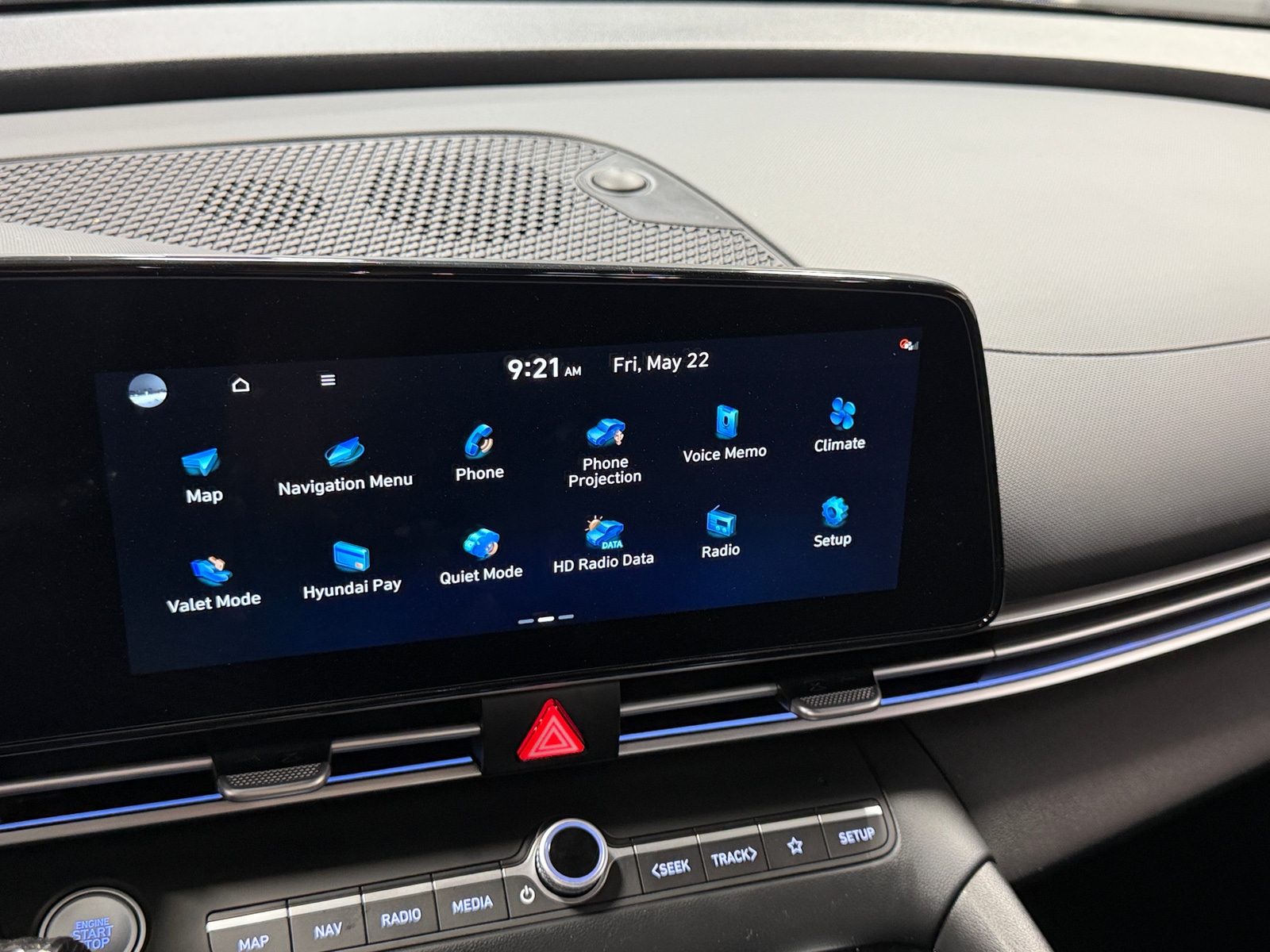Thumbnail: 2025 Hyundai Elantra - 4