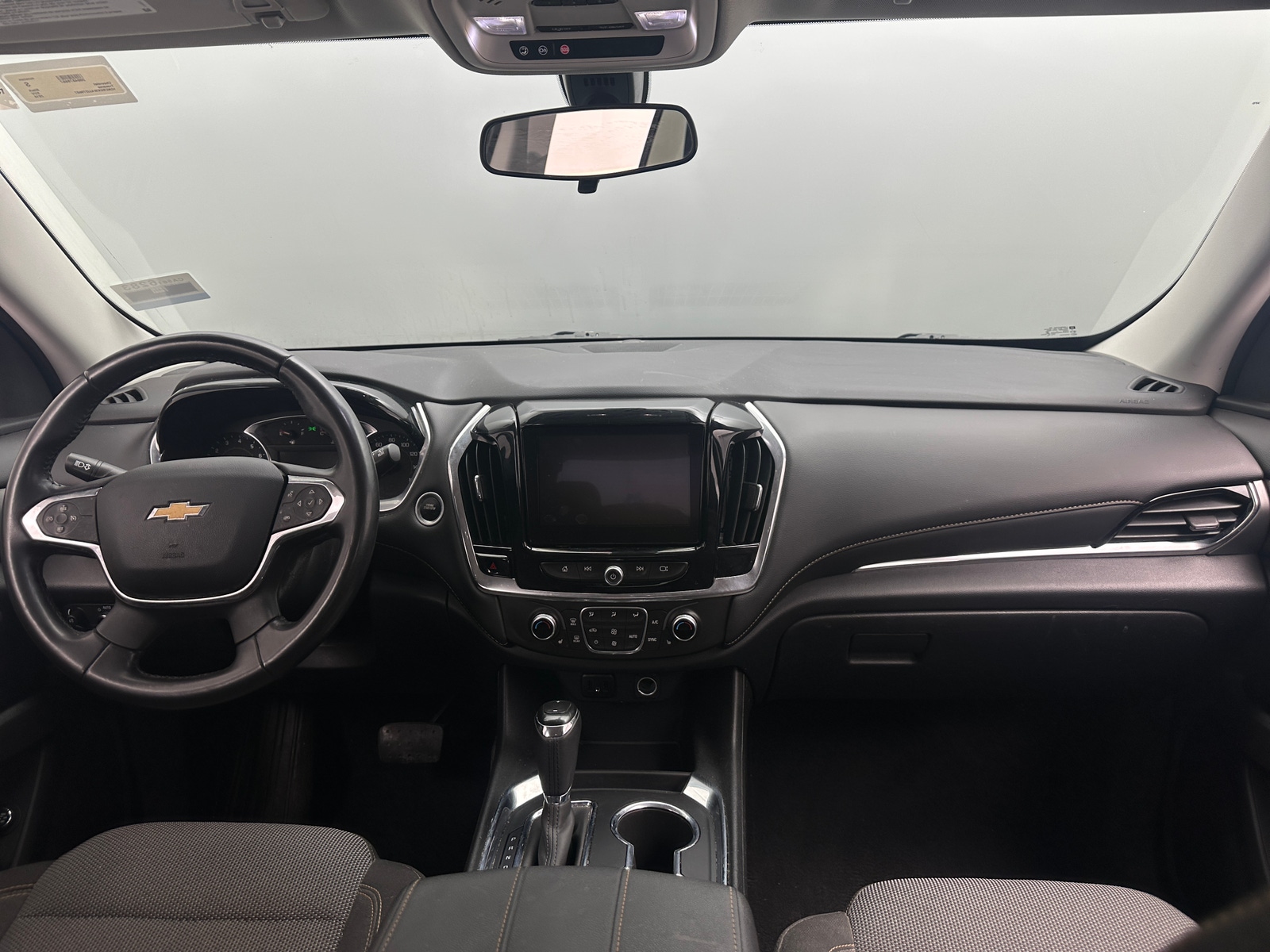 Thumbnail: 2018 Chevrolet Traverse - 3