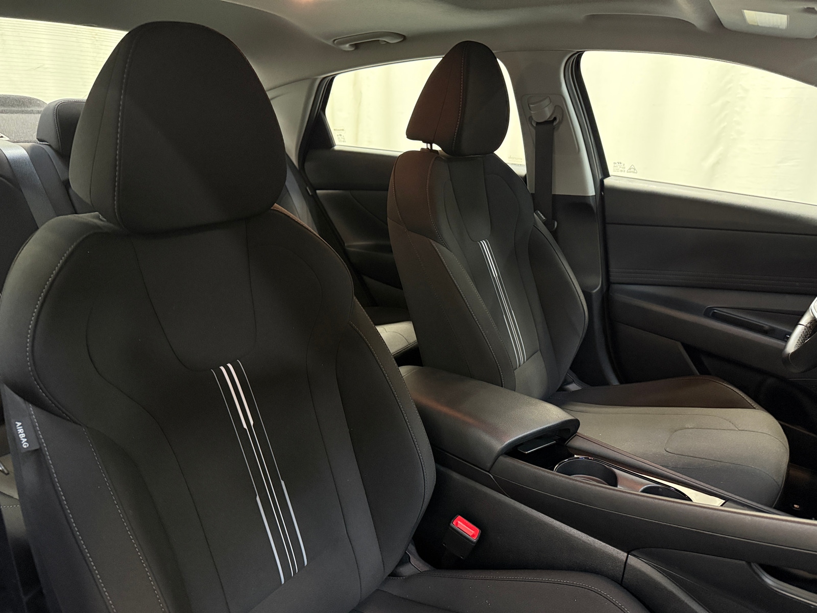 Thumbnail: 2025 Hyundai Elantra - 2
