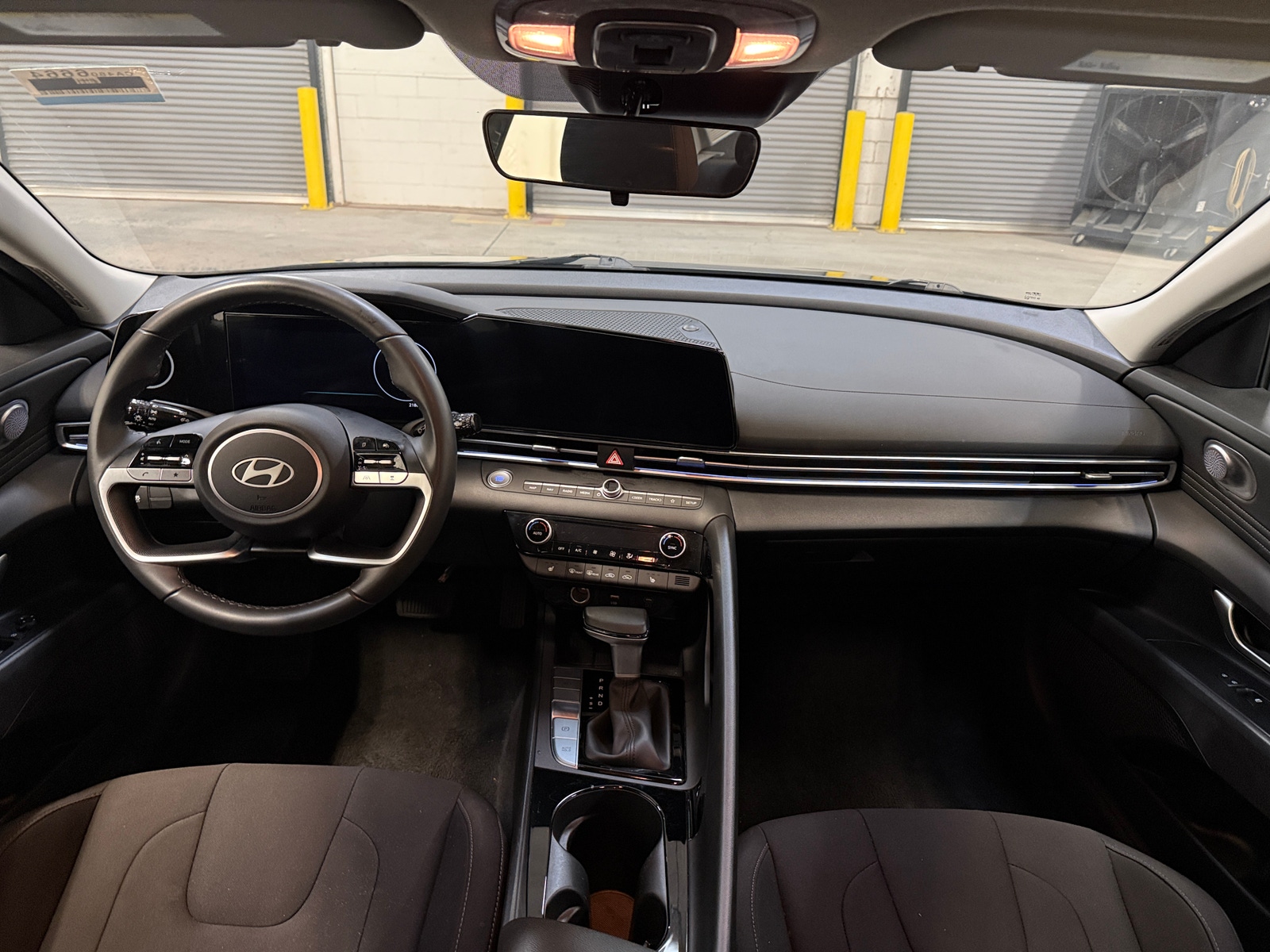 Thumbnail: 2025 Hyundai Elantra - 3