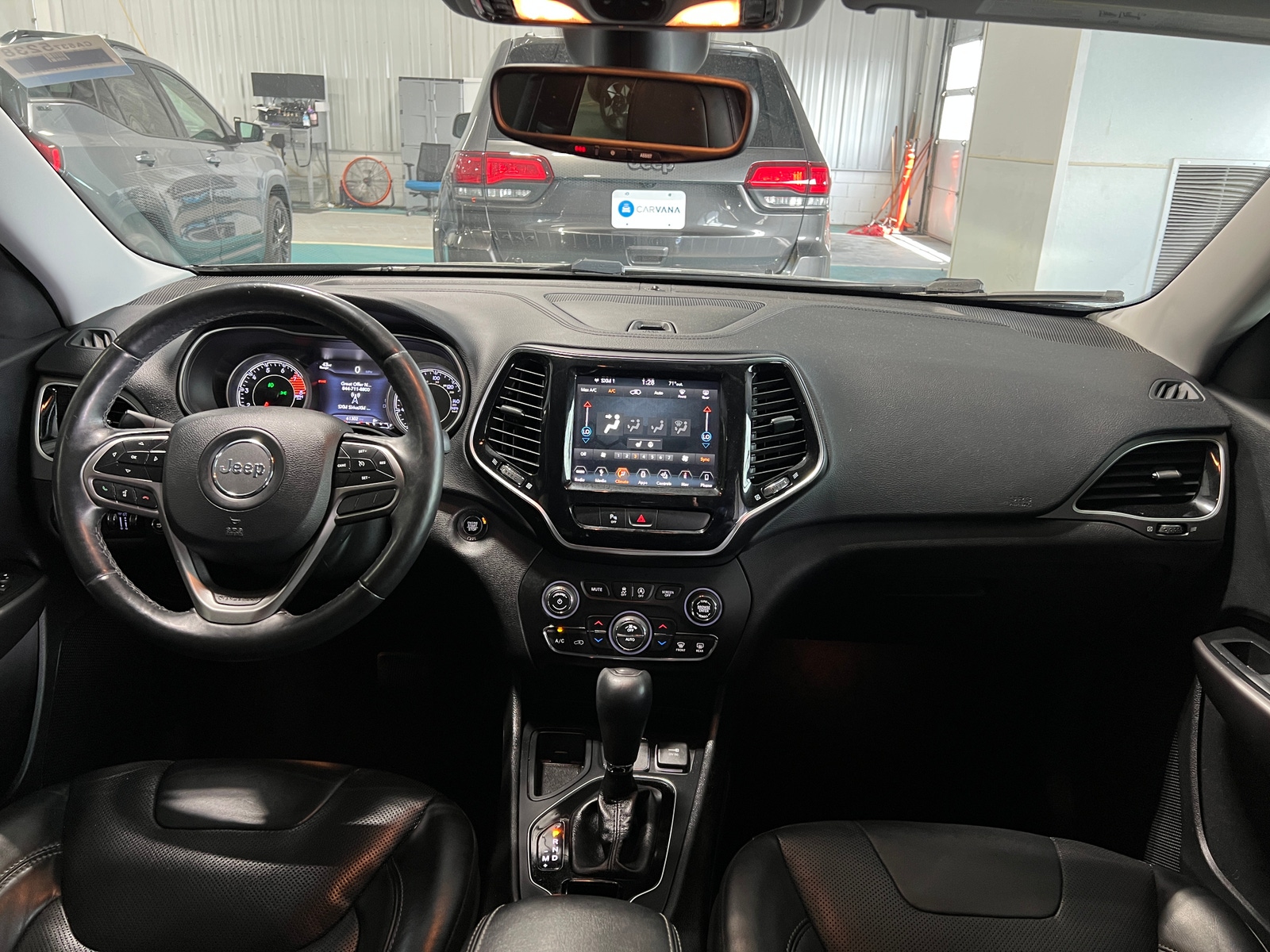 Thumbnail: 2019 Jeep Cherokee - 2