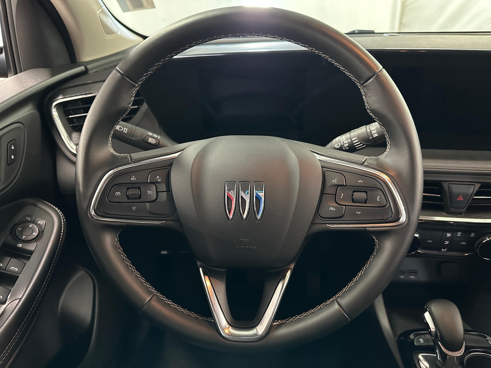 Thumbnail: 2025 Buick Encore GX - 4