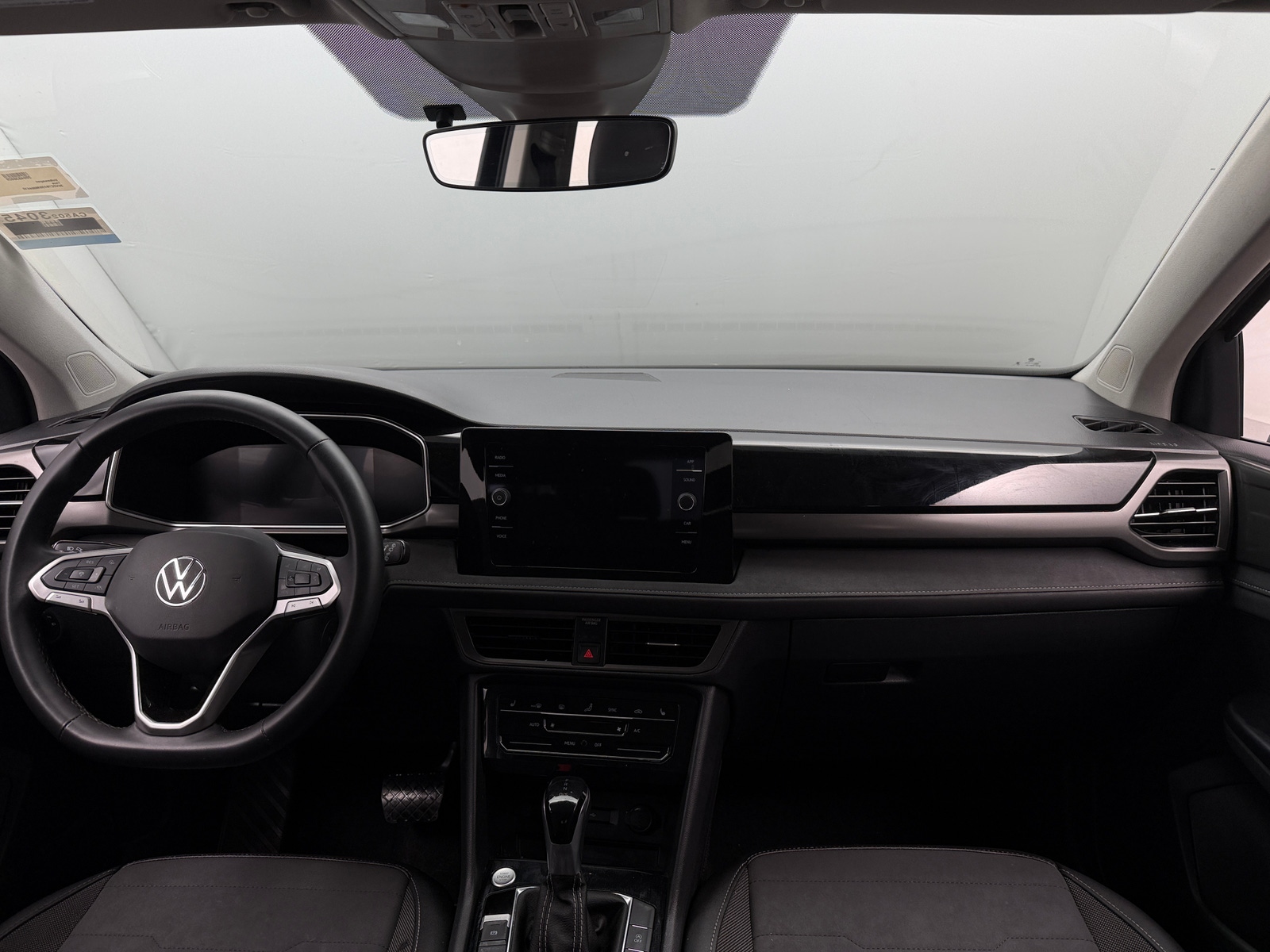 Thumbnail: 2025 Volkswagen Taos - 2